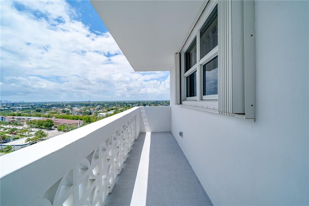 GALT TOWERS - Residential
