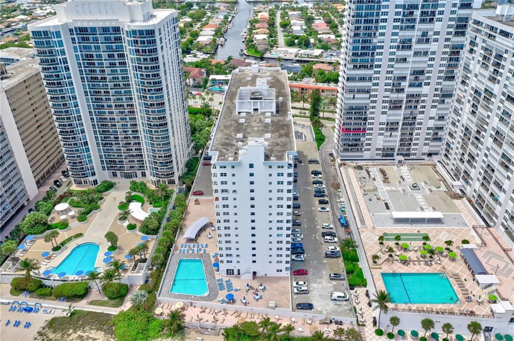GALT TOWERS - Residential