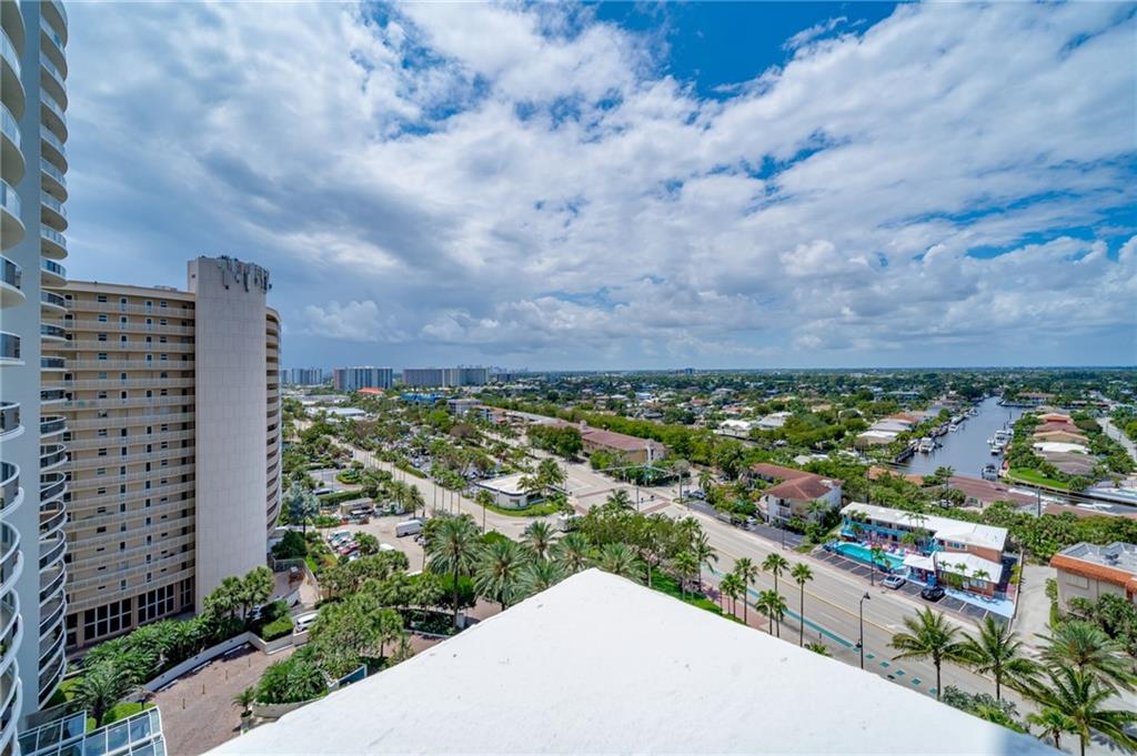 GALT TOWERS - Residential