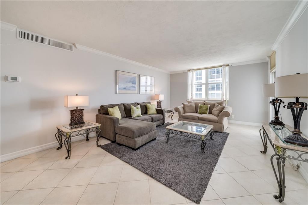 GALT TOWERS - Residential