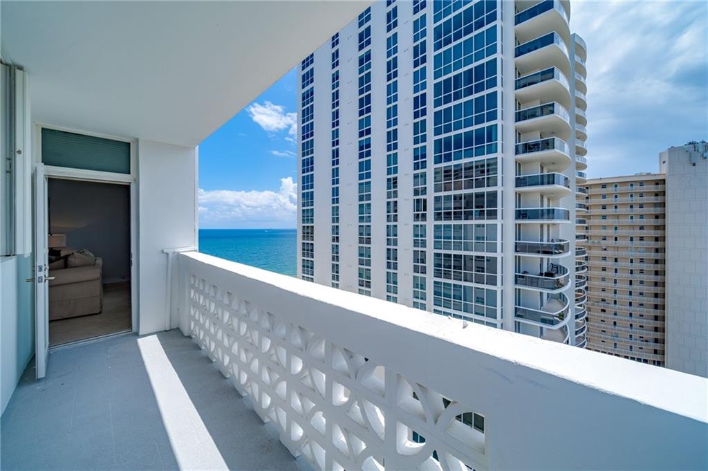 GALT TOWERS - Residential