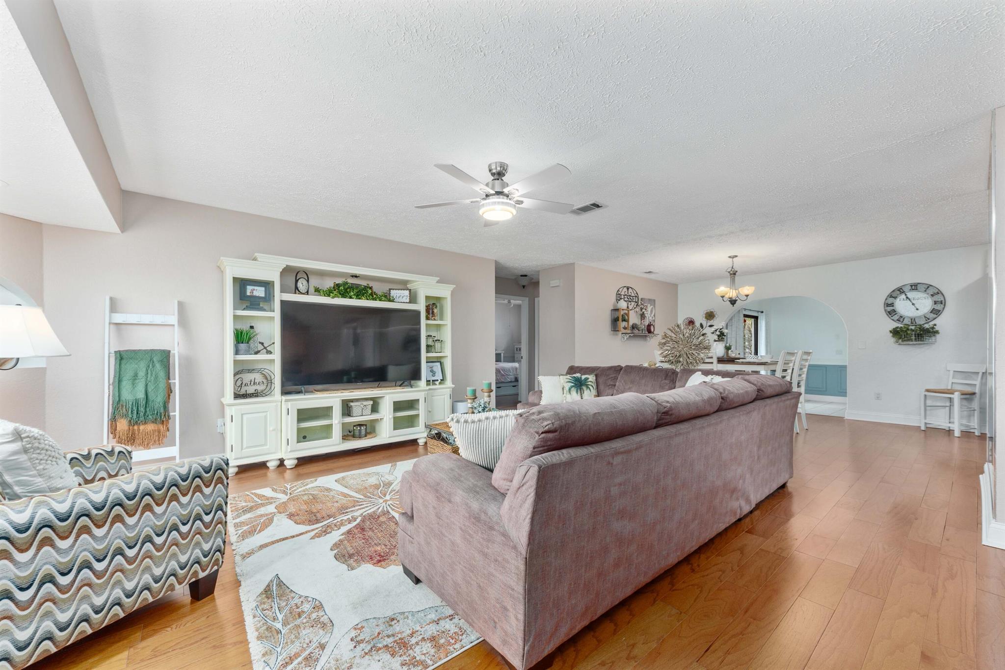 PORT ST LUCIE SECTION 13 - Residential