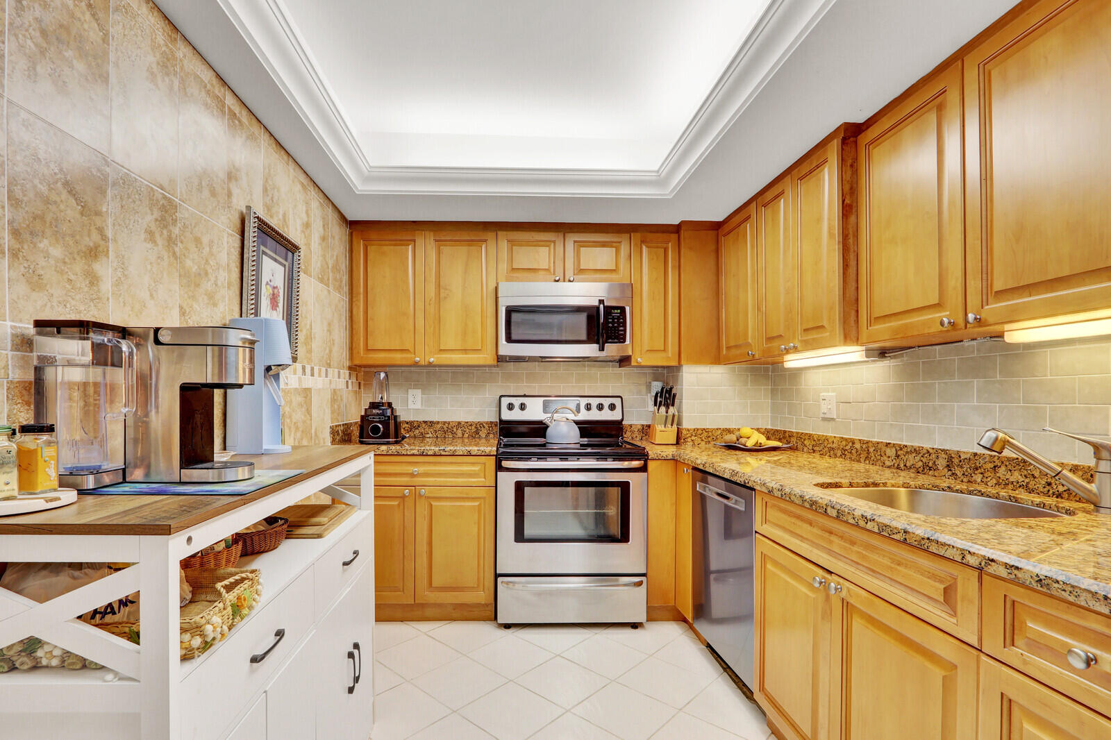 PATRICIAN OF PALM BEACH CONDO - Residential