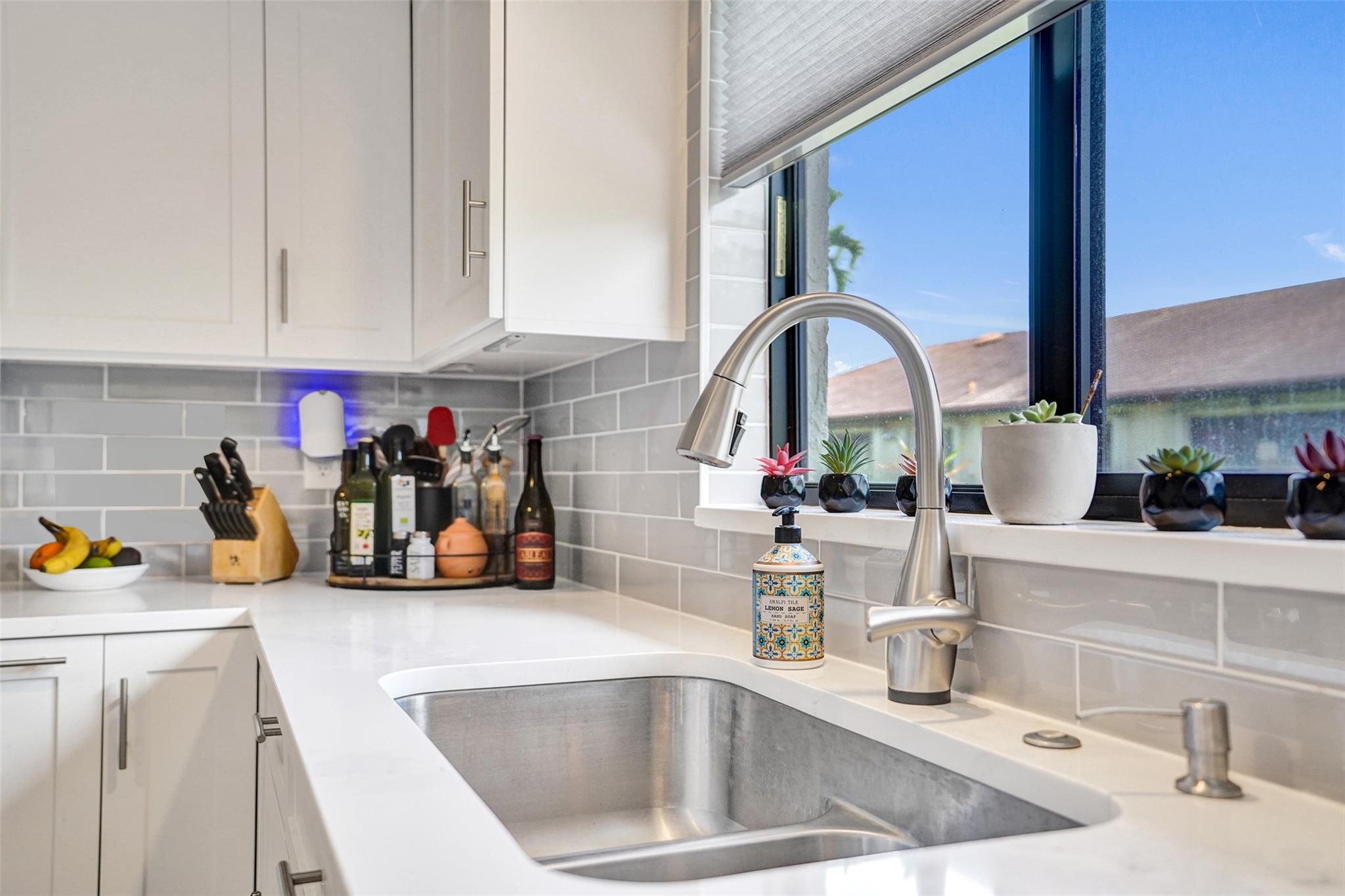 GREENTREE VILLAS CONDO - Residential Lease