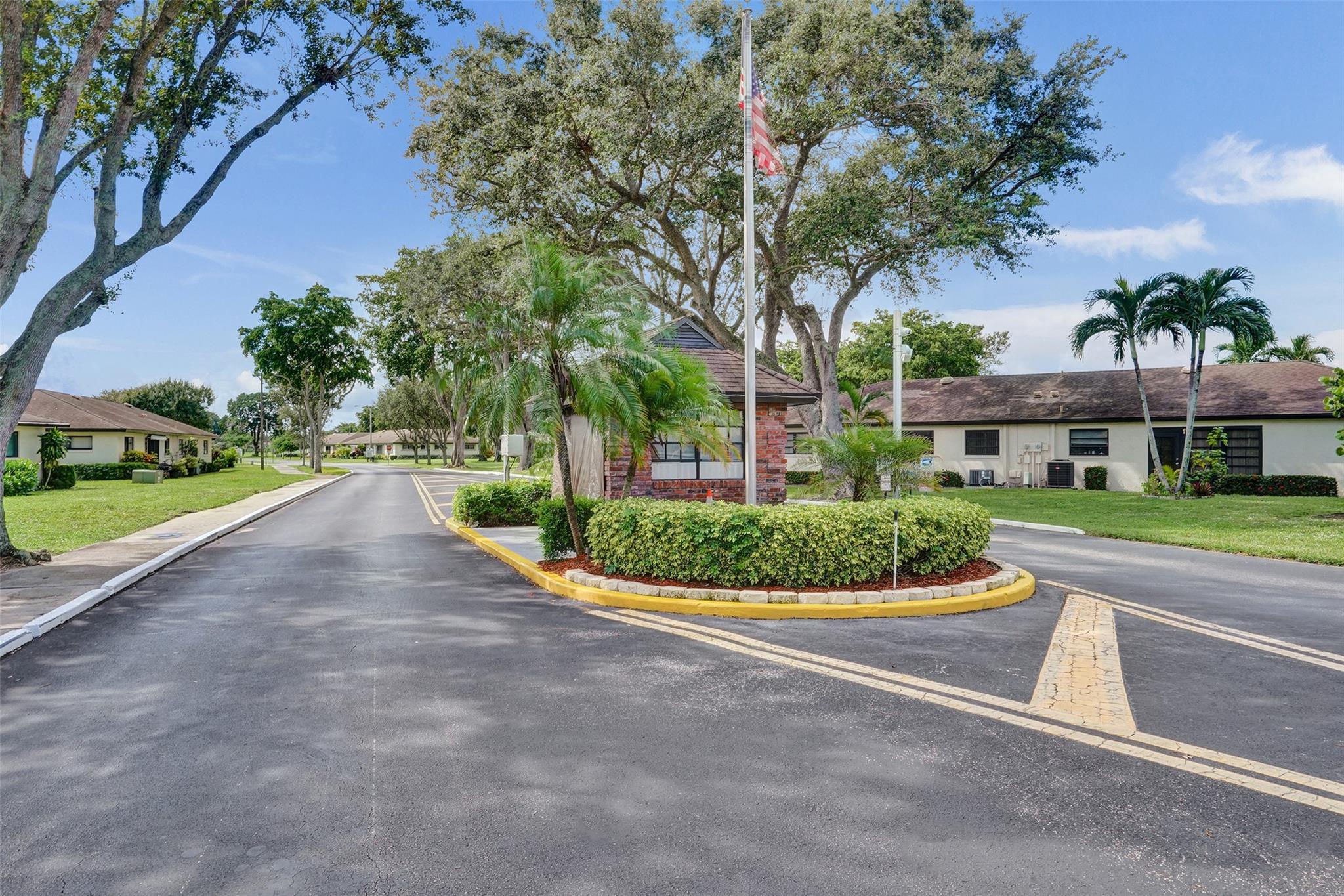 GREENTREE VILLAS CONDO - Residential Lease