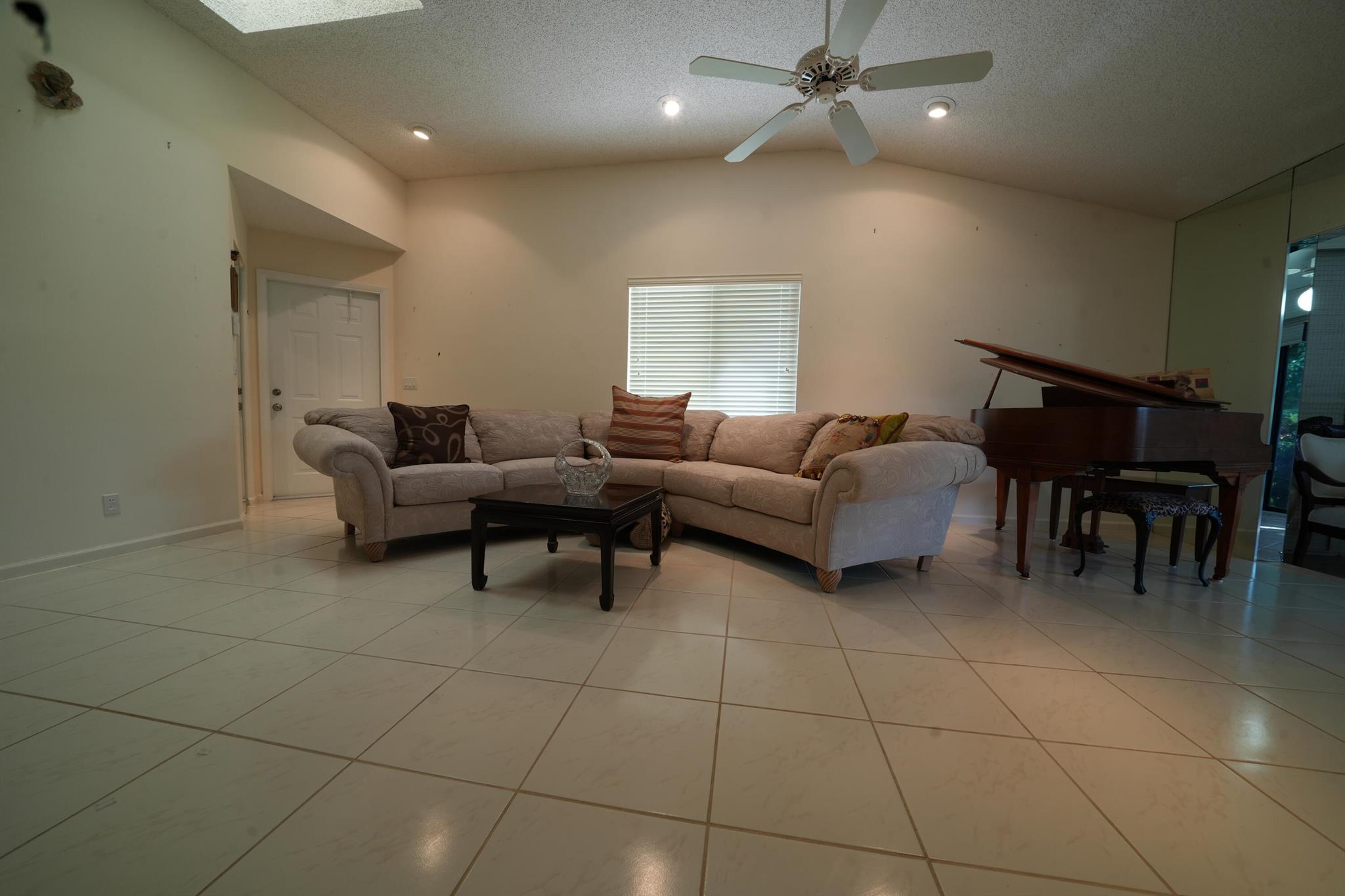 CEDAR POINT 6 - Residential