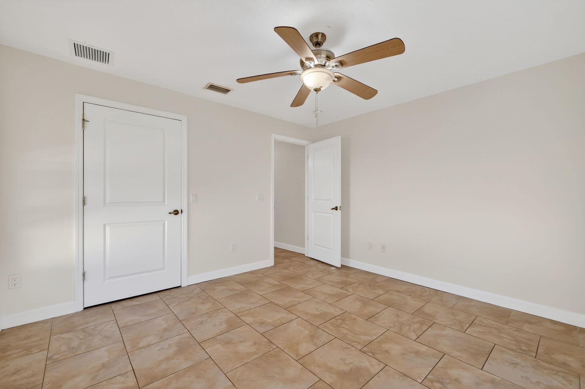 VERO BEACH HIGHLANDS - Residential Lease