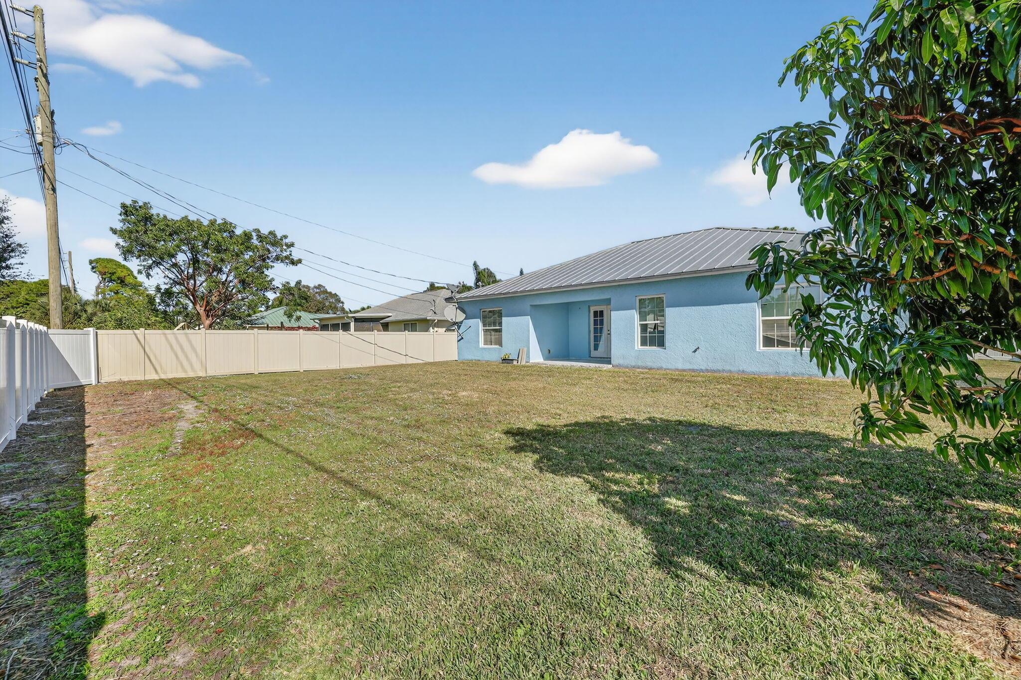 VERO BEACH HIGHLANDS - Residential Lease