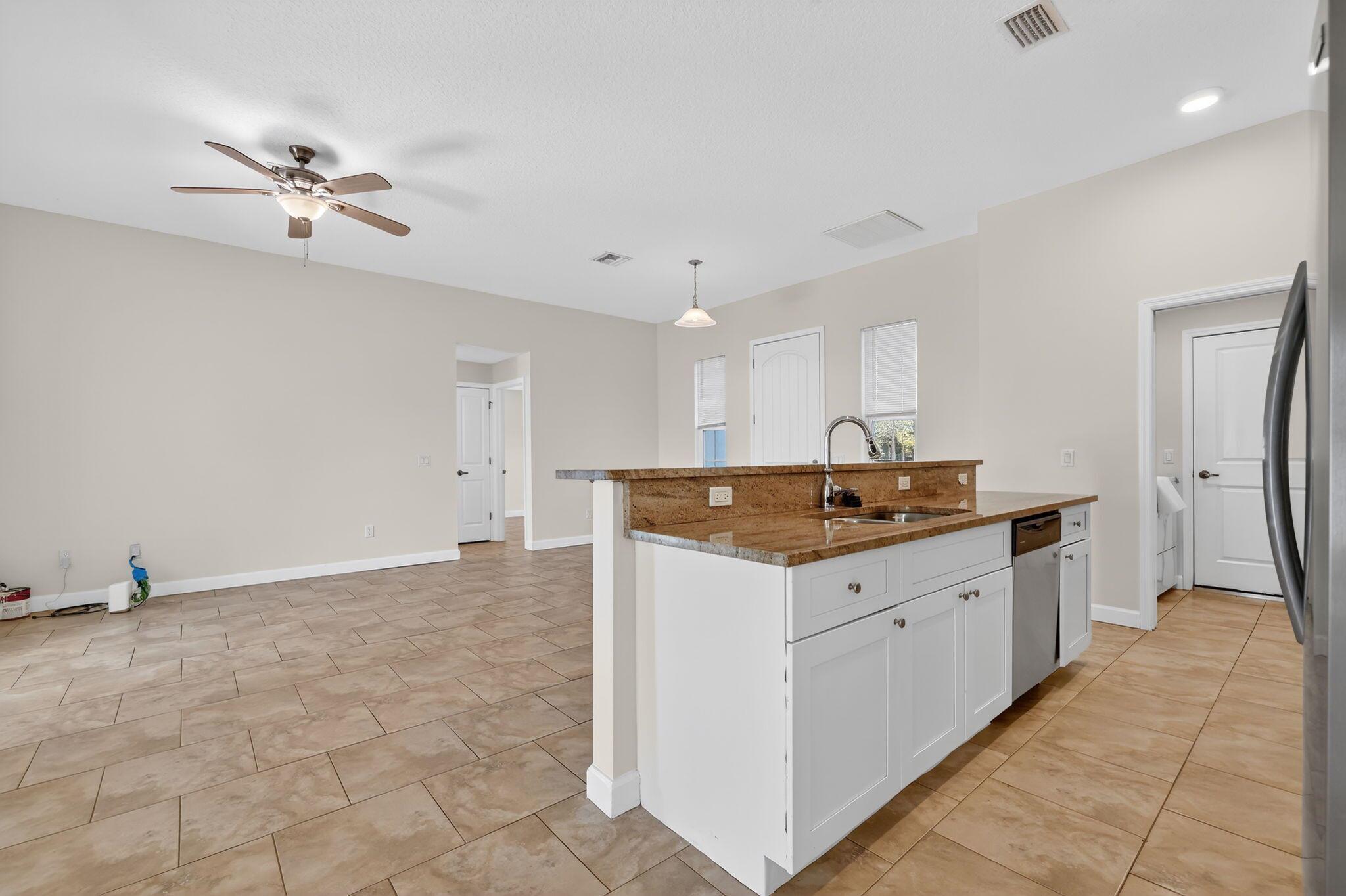 VERO BEACH HIGHLANDS - Residential Lease