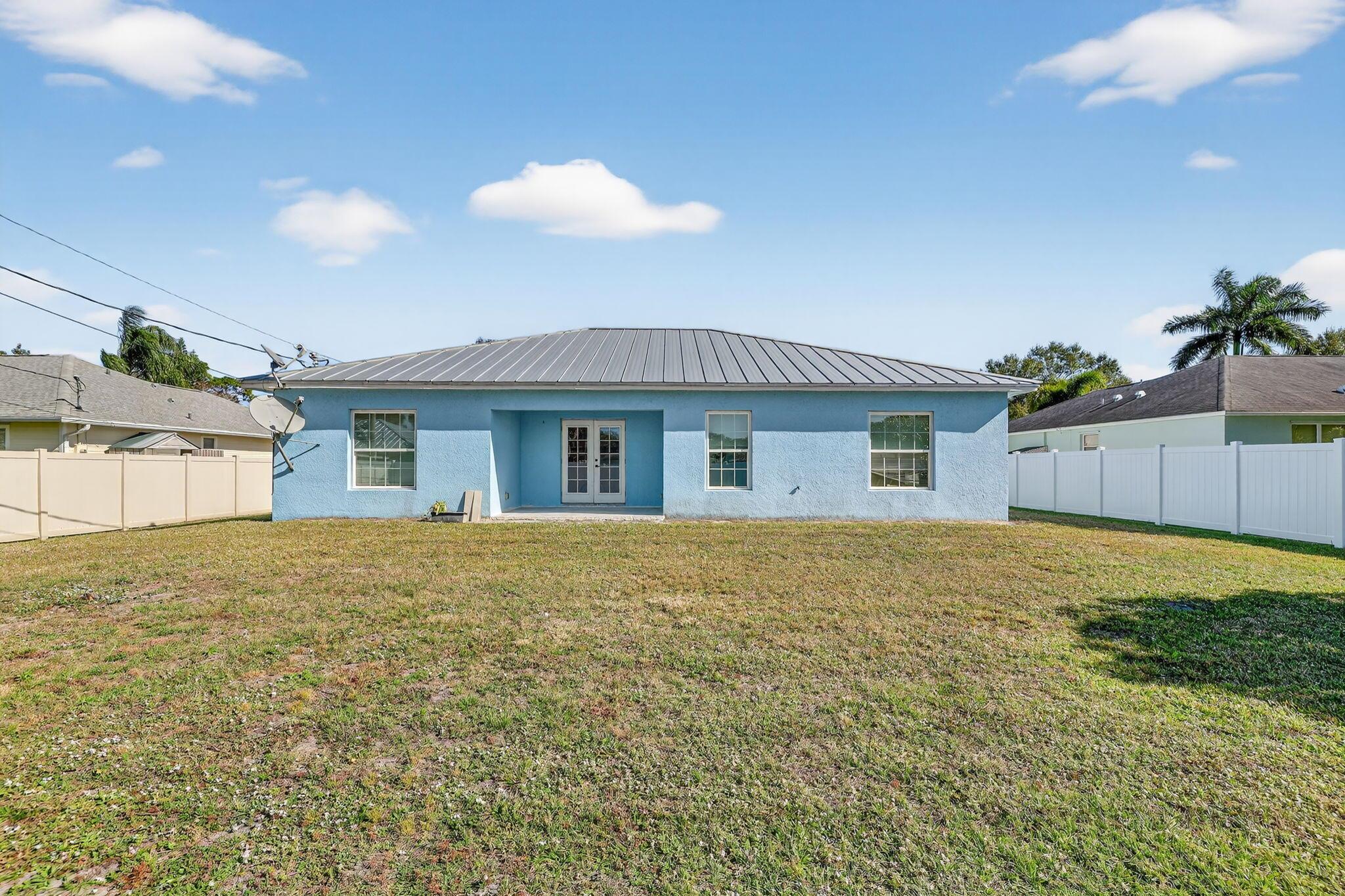 VERO BEACH HIGHLANDS - Residential Lease