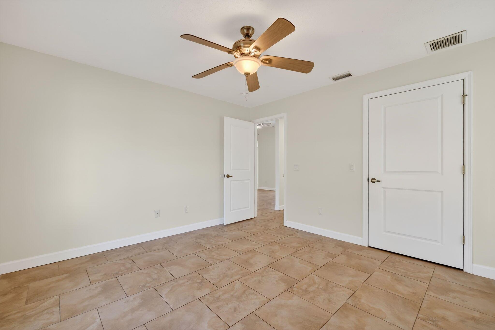 VERO BEACH HIGHLANDS - Residential Lease