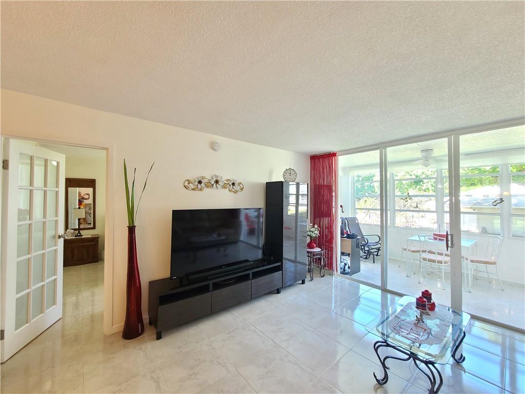 CYPRESS CHASE 11 - Residential