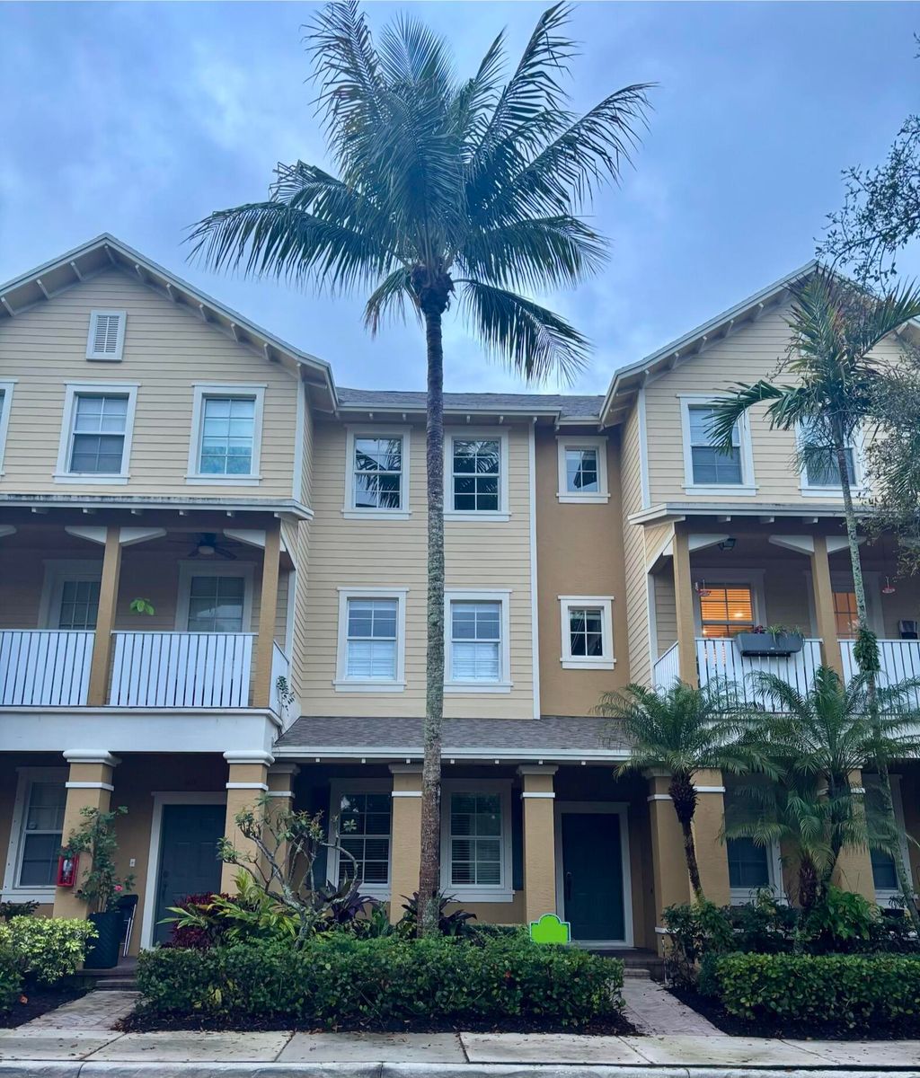 Photo of 116 Sea Plum Drive #102, Jupiter, FL 33458 (MLS # B26002149)