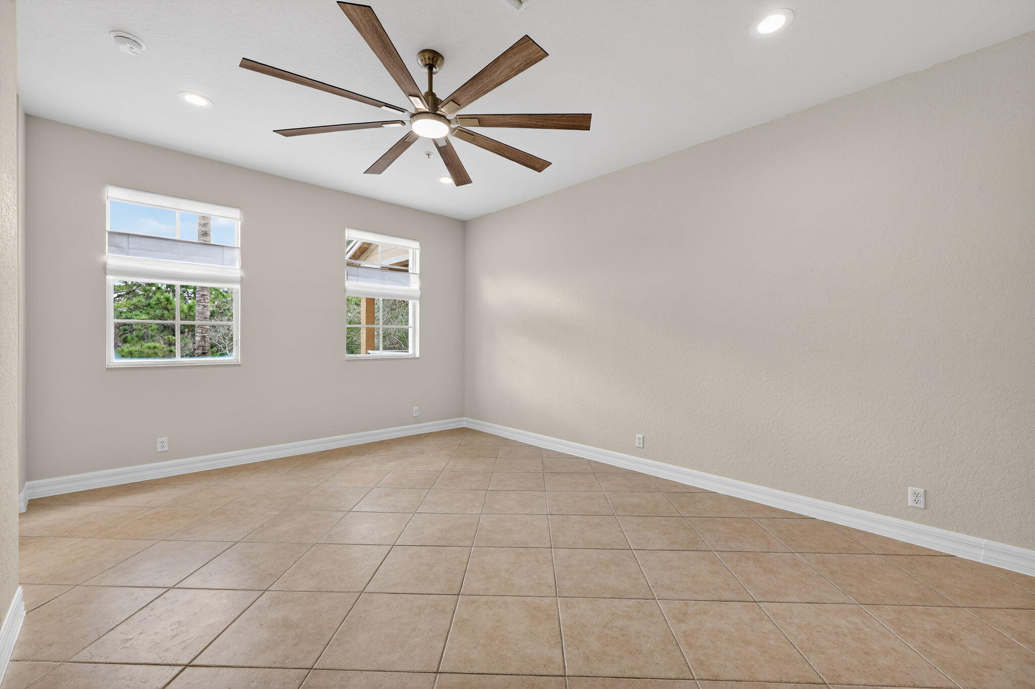 SANDPIPER COVE AT BOTANICA CONDO - Residential