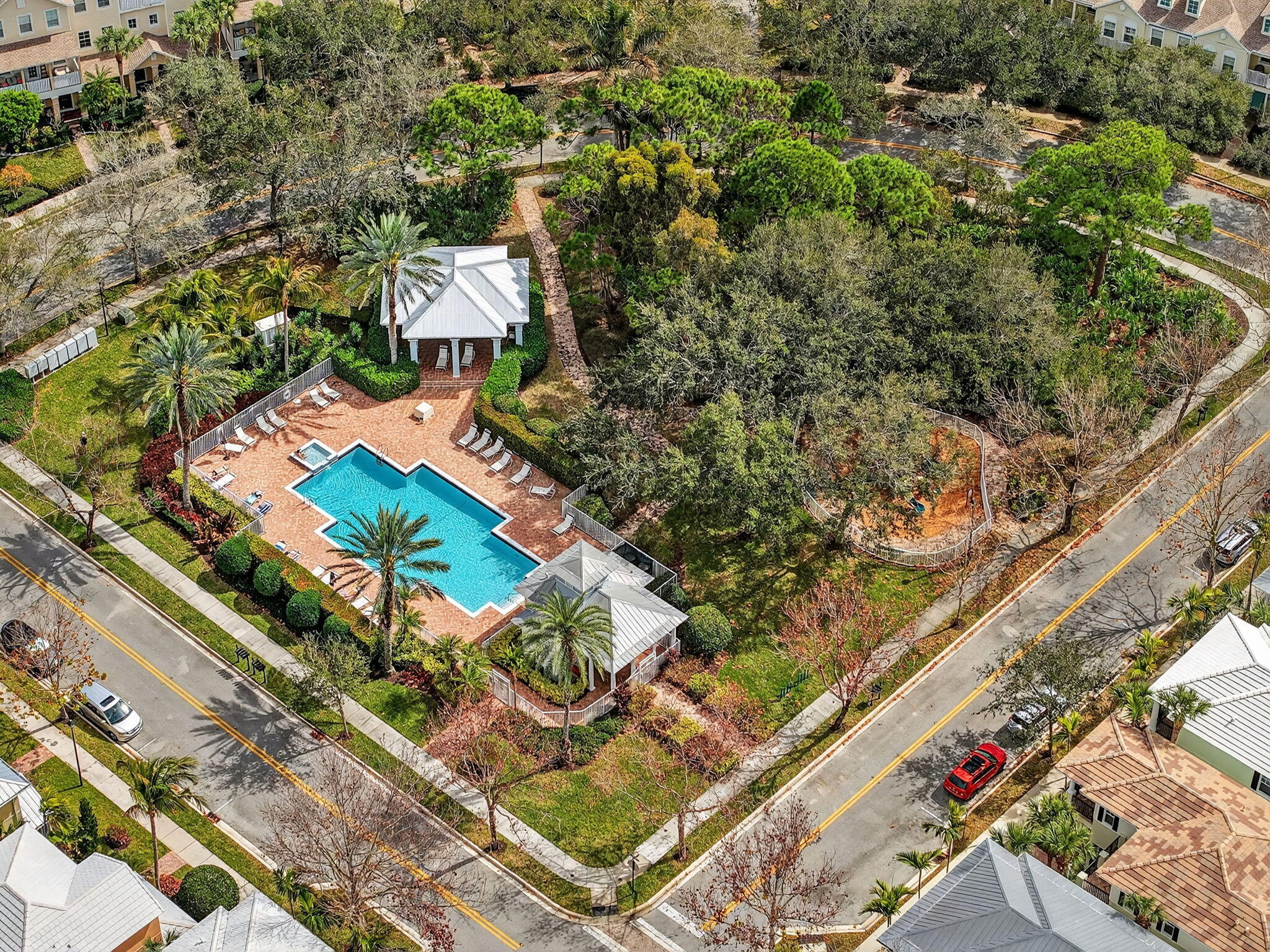 SANDPIPER COVE AT BOTANICA CONDO - Residential