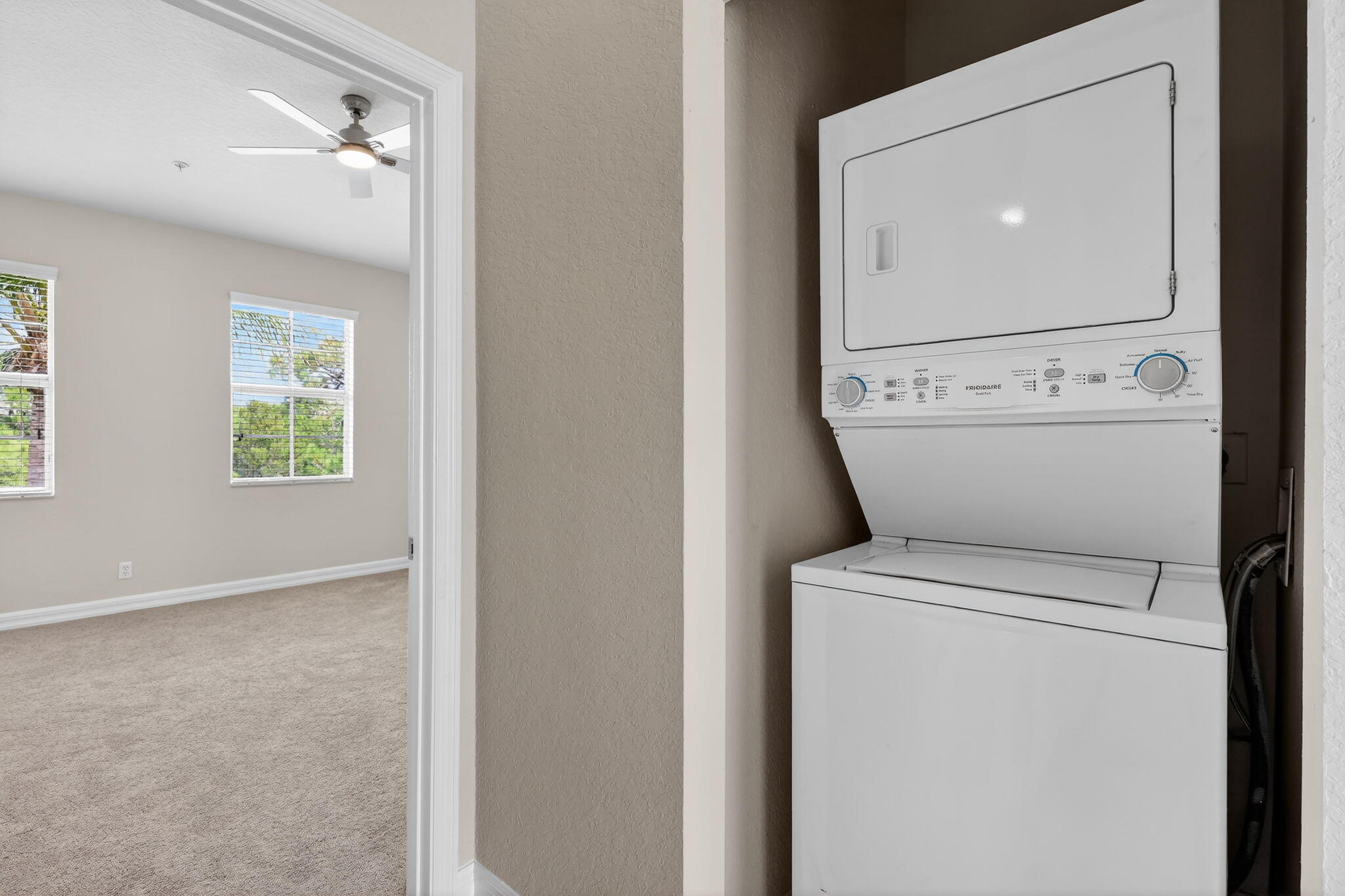 SANDPIPER COVE AT BOTANICA CONDO - Residential