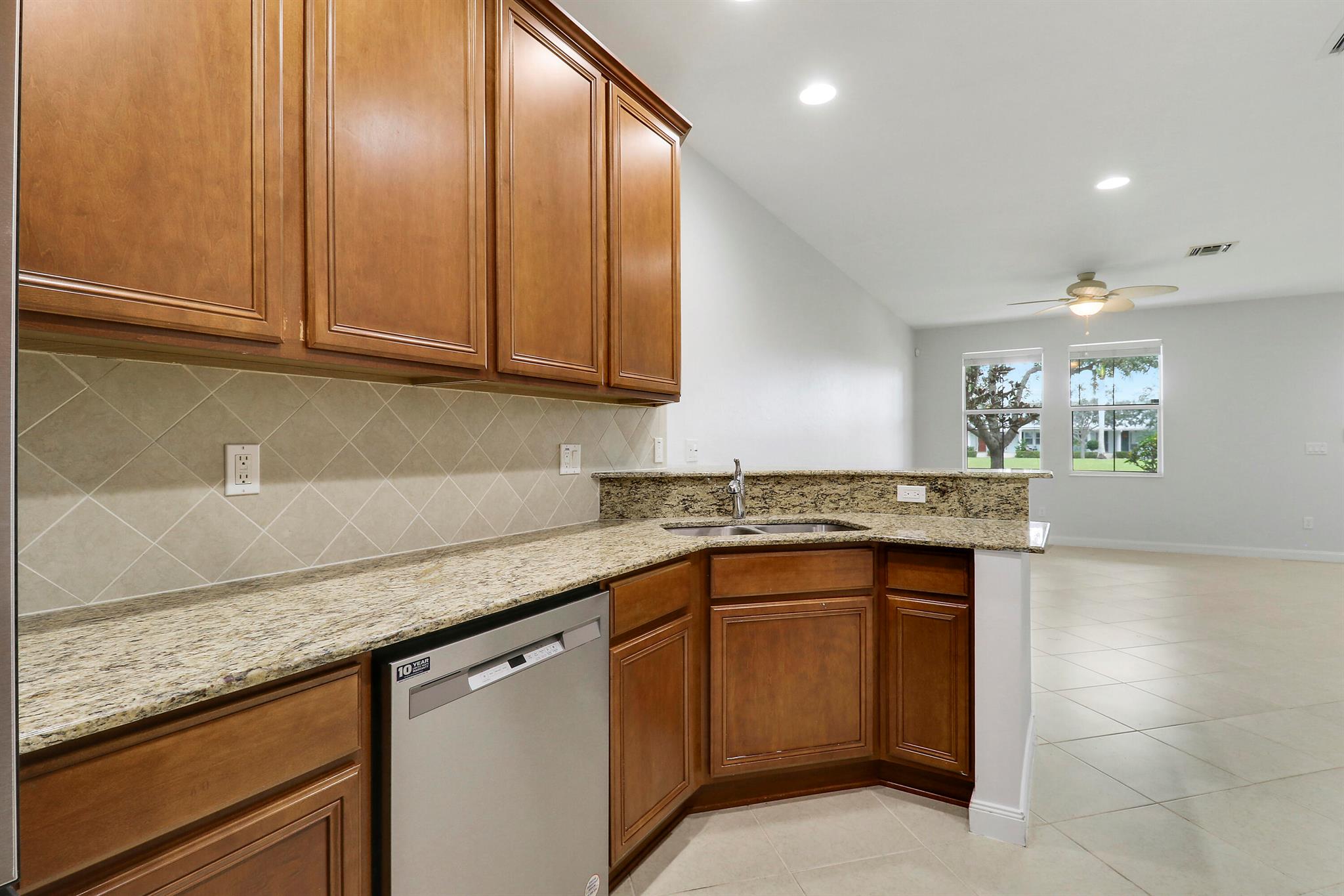 MALLORY CREEK AT ABACOA 1 - Residential Lease