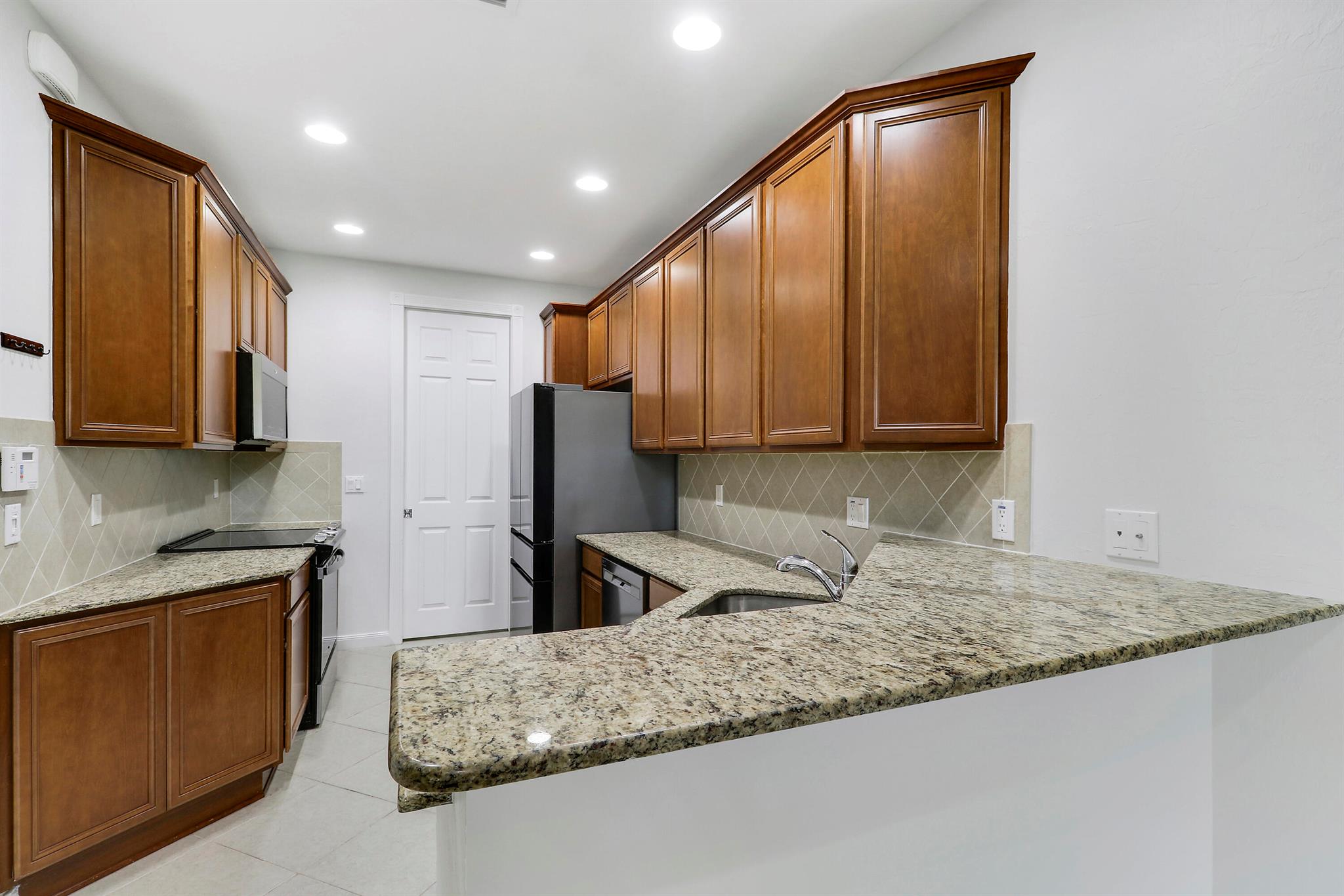 MALLORY CREEK AT ABACOA 1 - Residential Lease