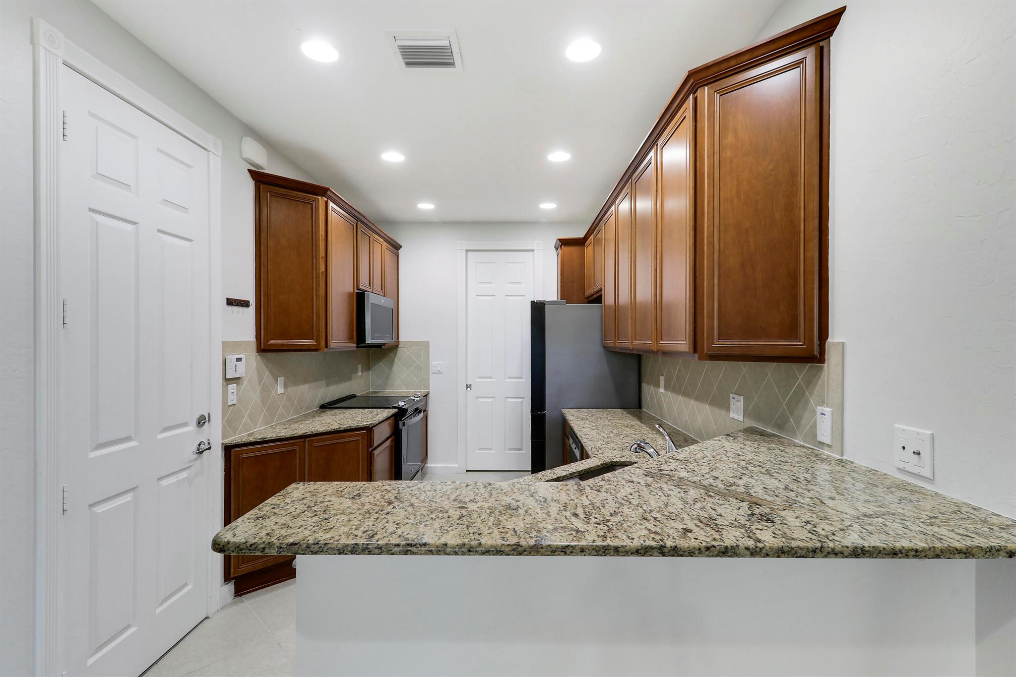 MALLORY CREEK AT ABACOA 1 - Residential Lease