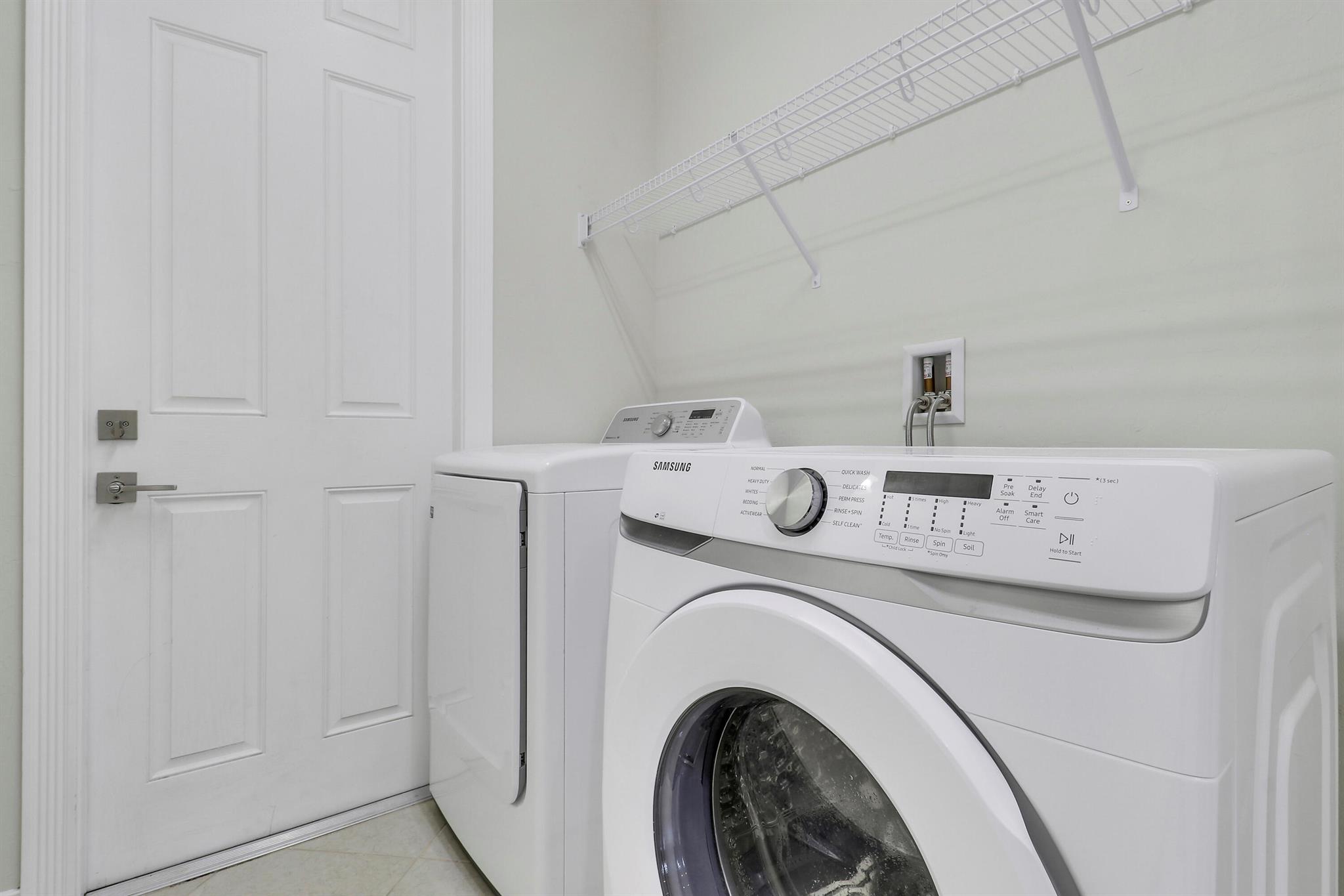 MALLORY CREEK AT ABACOA 1 - Residential Lease