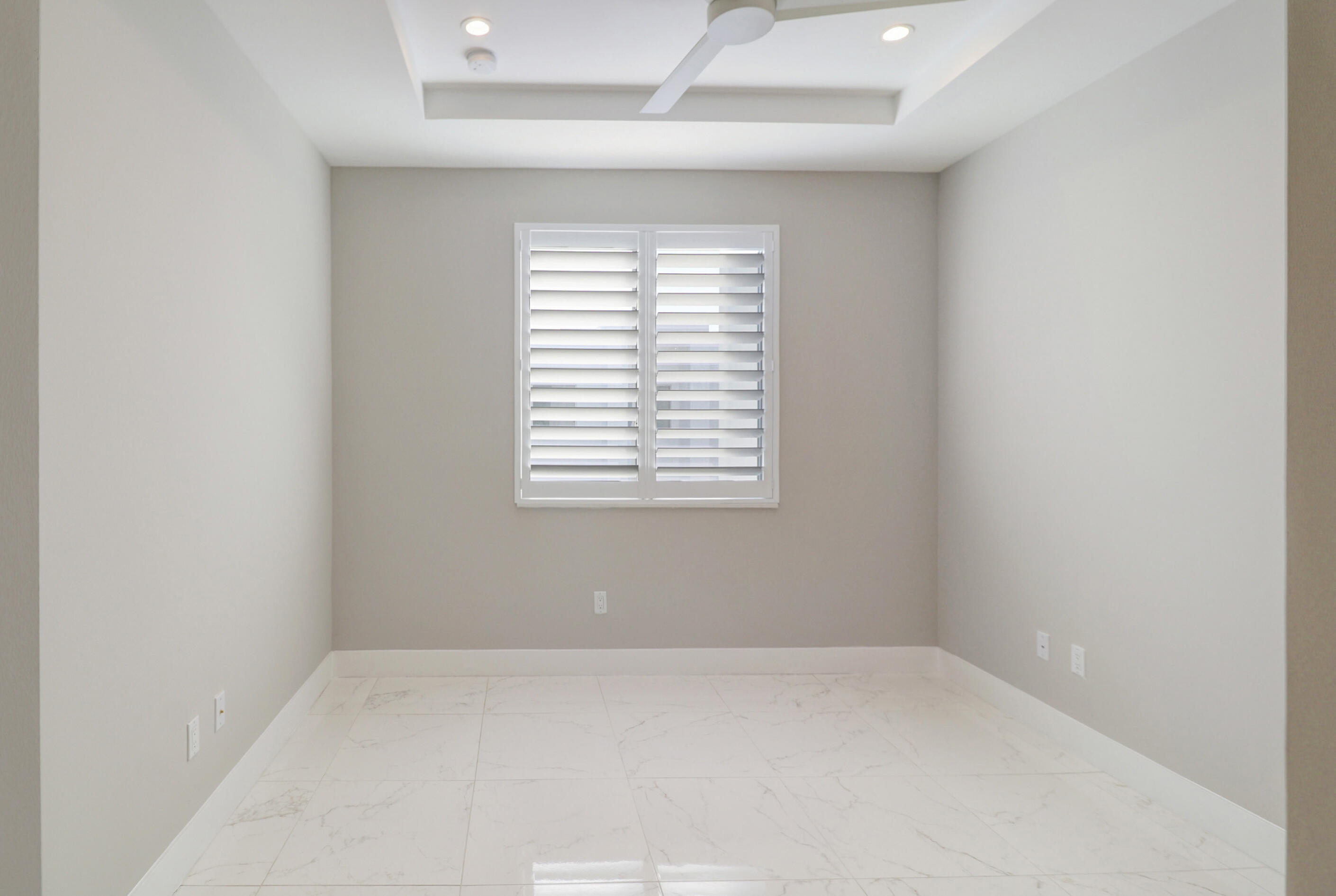 SPANISH RIVER TOWNHOMES / Moderne Boca - Residential