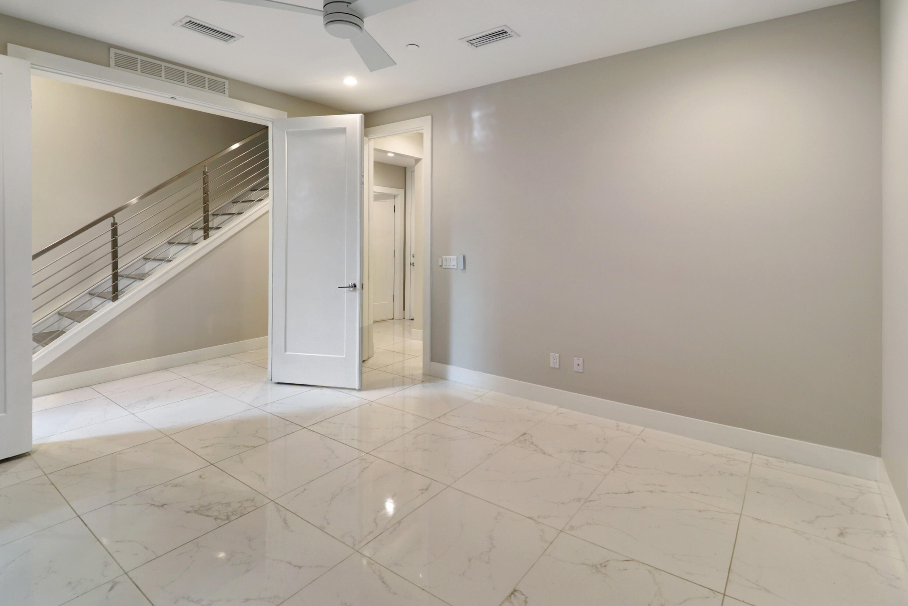 SPANISH RIVER TOWNHOMES / Moderne Boca - Residential