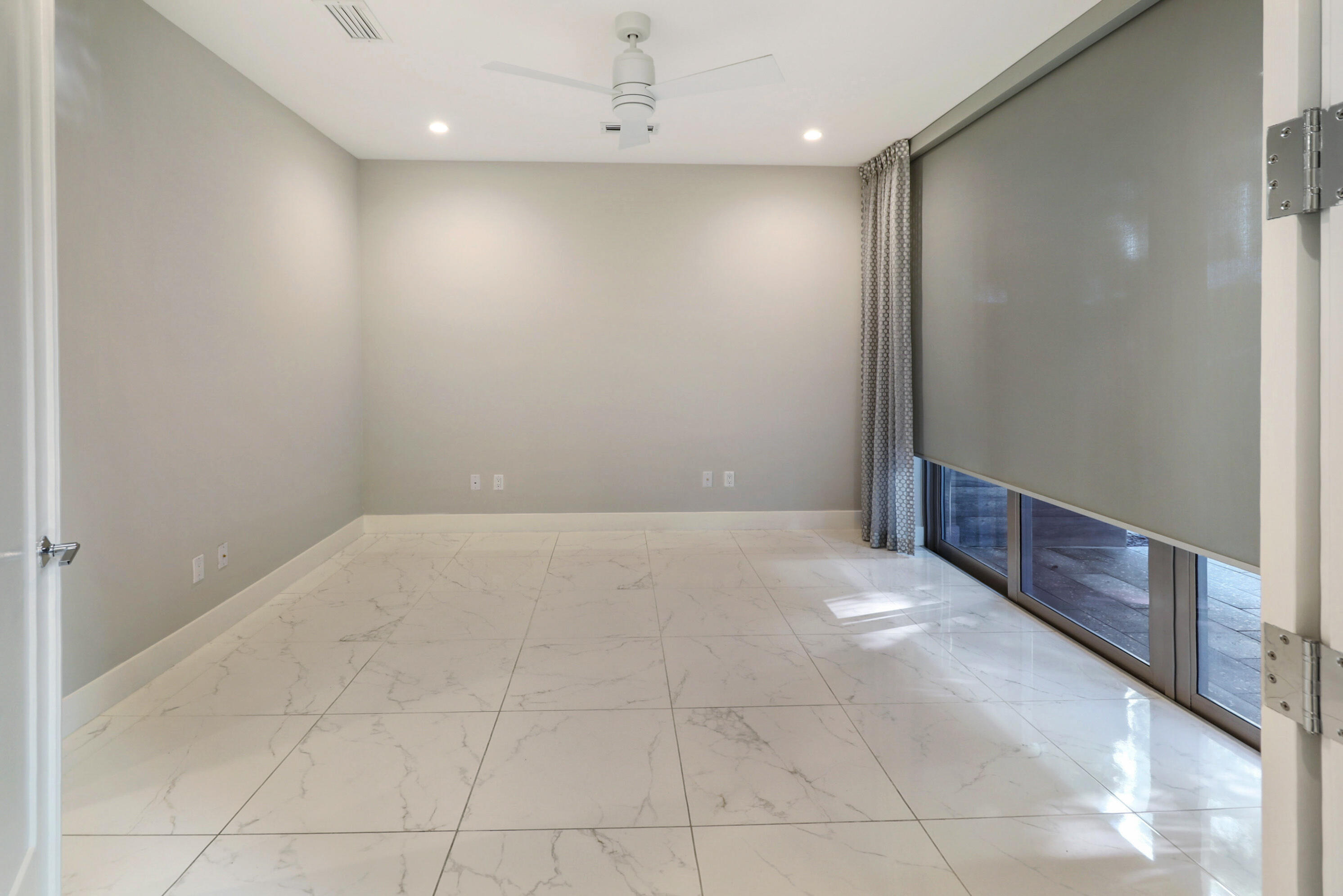 SPANISH RIVER TOWNHOMES / Moderne Boca - Residential