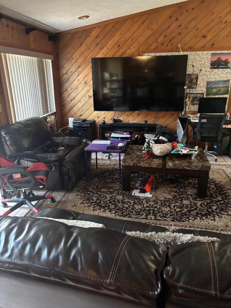 sunflower first add - Residential Lease