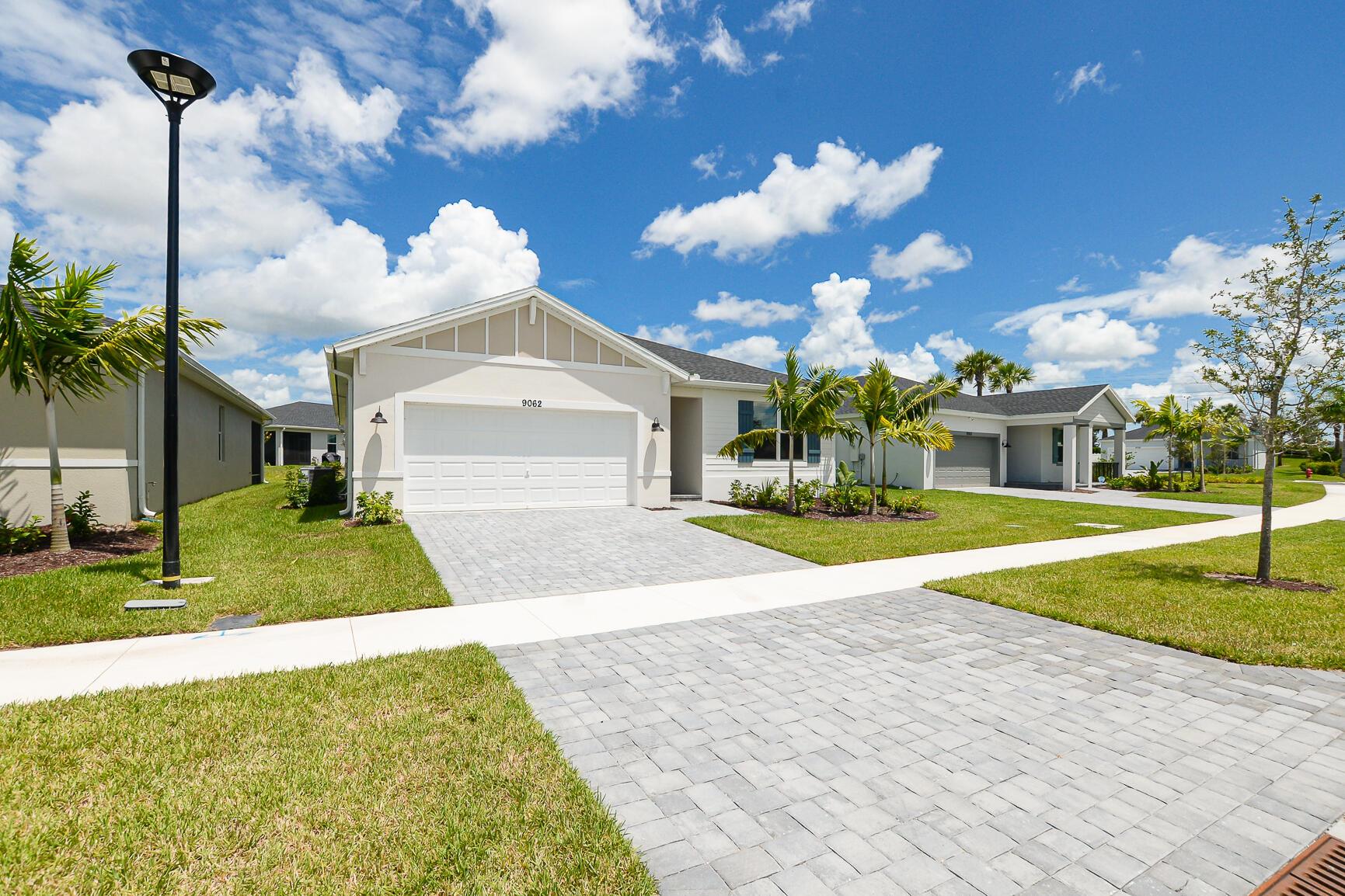 AZALEA - Residential Lease