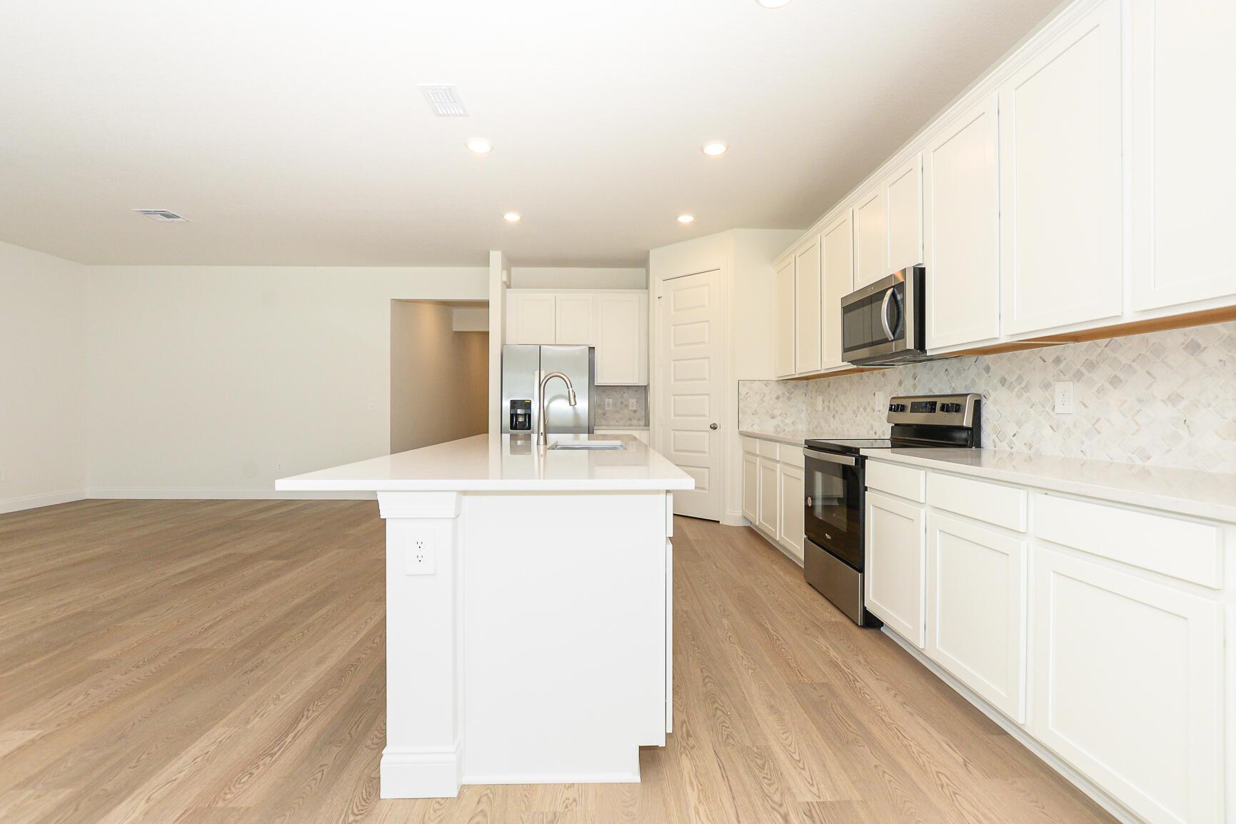AZALEA - Residential Lease