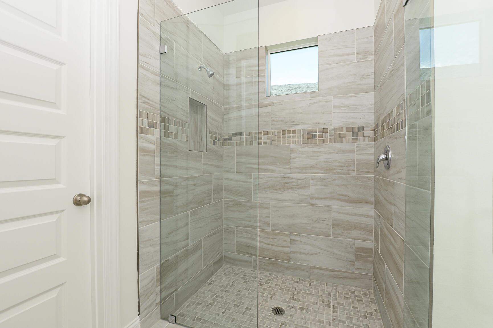 AZALEA - Residential Lease