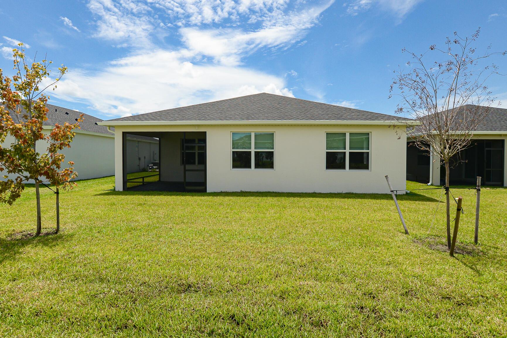 AZALEA - Residential Lease