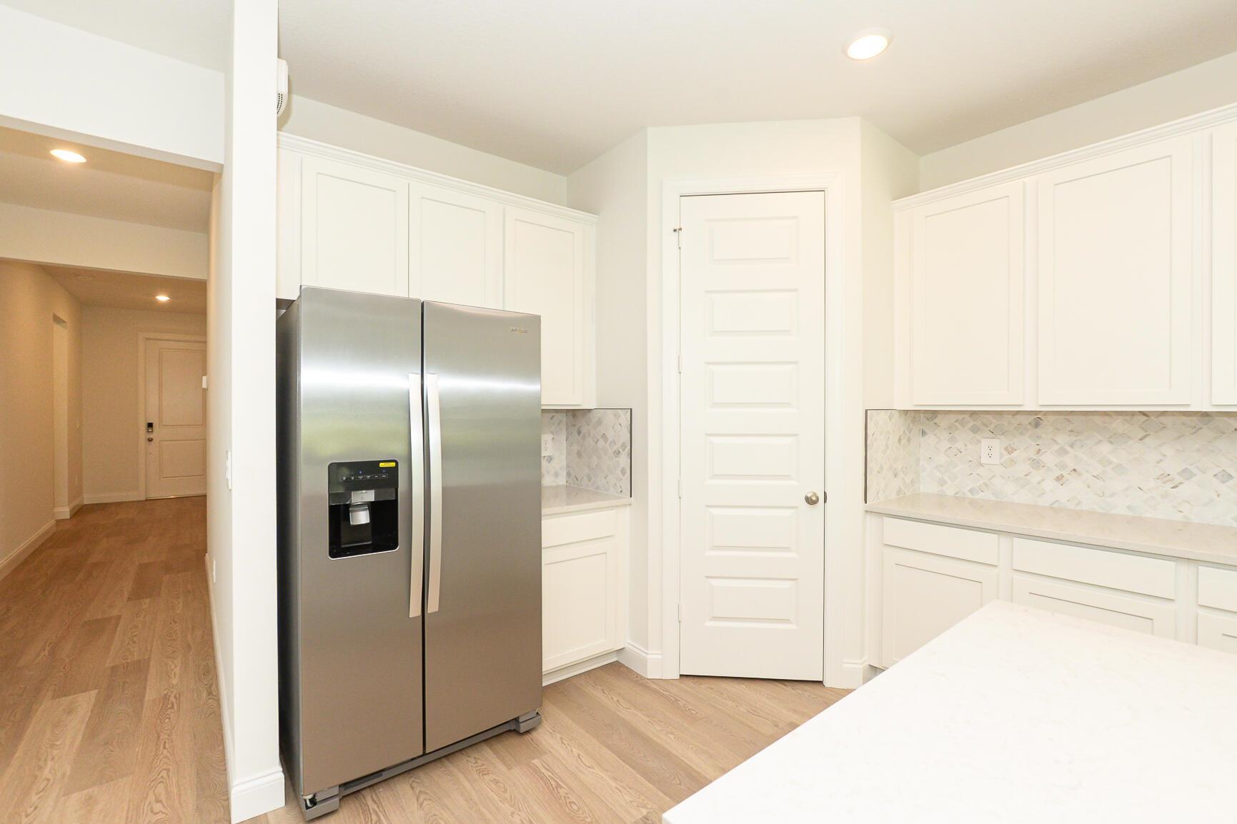 AZALEA - Residential Lease