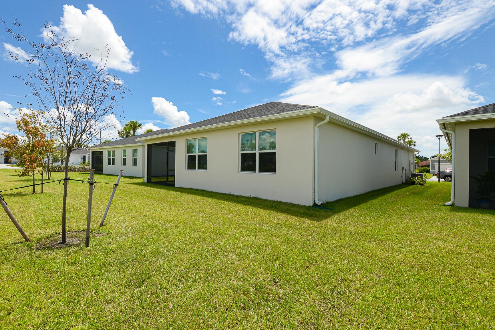 AZALEA - Residential Lease