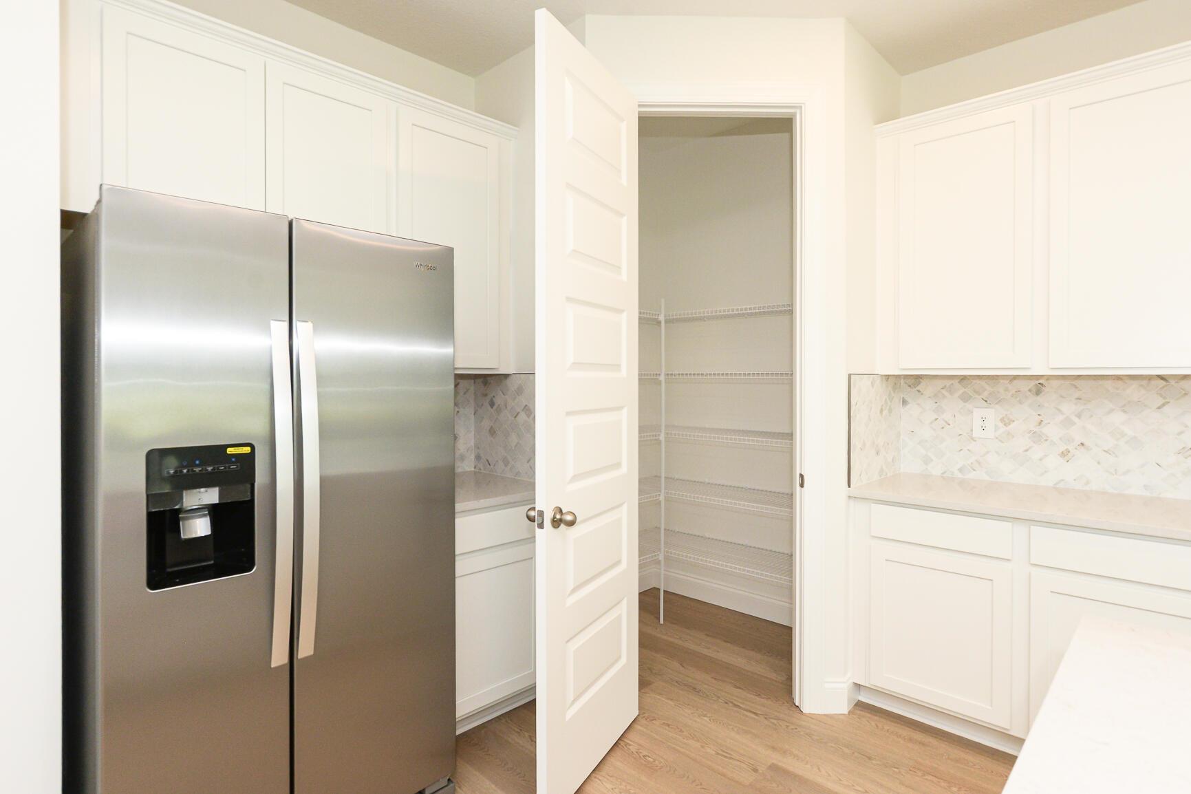 AZALEA - Residential Lease