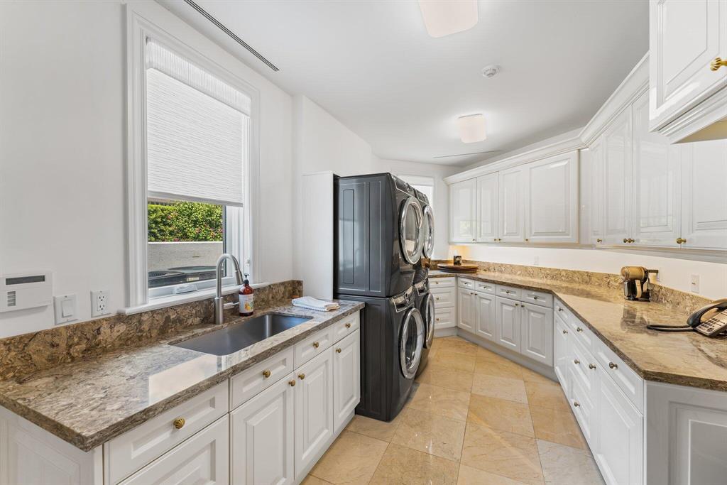 JUPITER HILLS VILLAGE PHASE I A PLAT OF - Residential