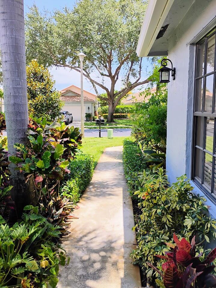 292 Sherwood Forest Drive