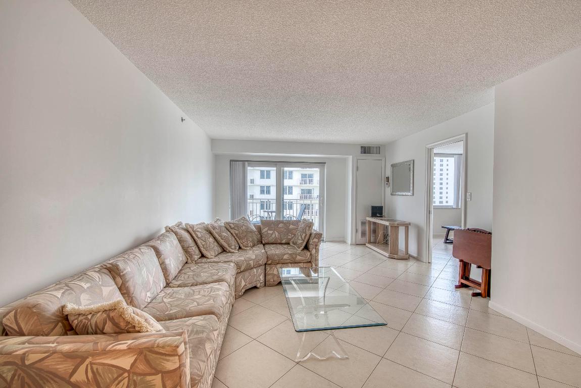 3221 S Ocean Boulevard 501