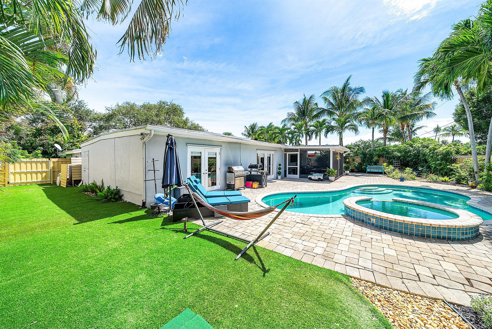 NORTH PALM BEACH VILLAGE - Residential