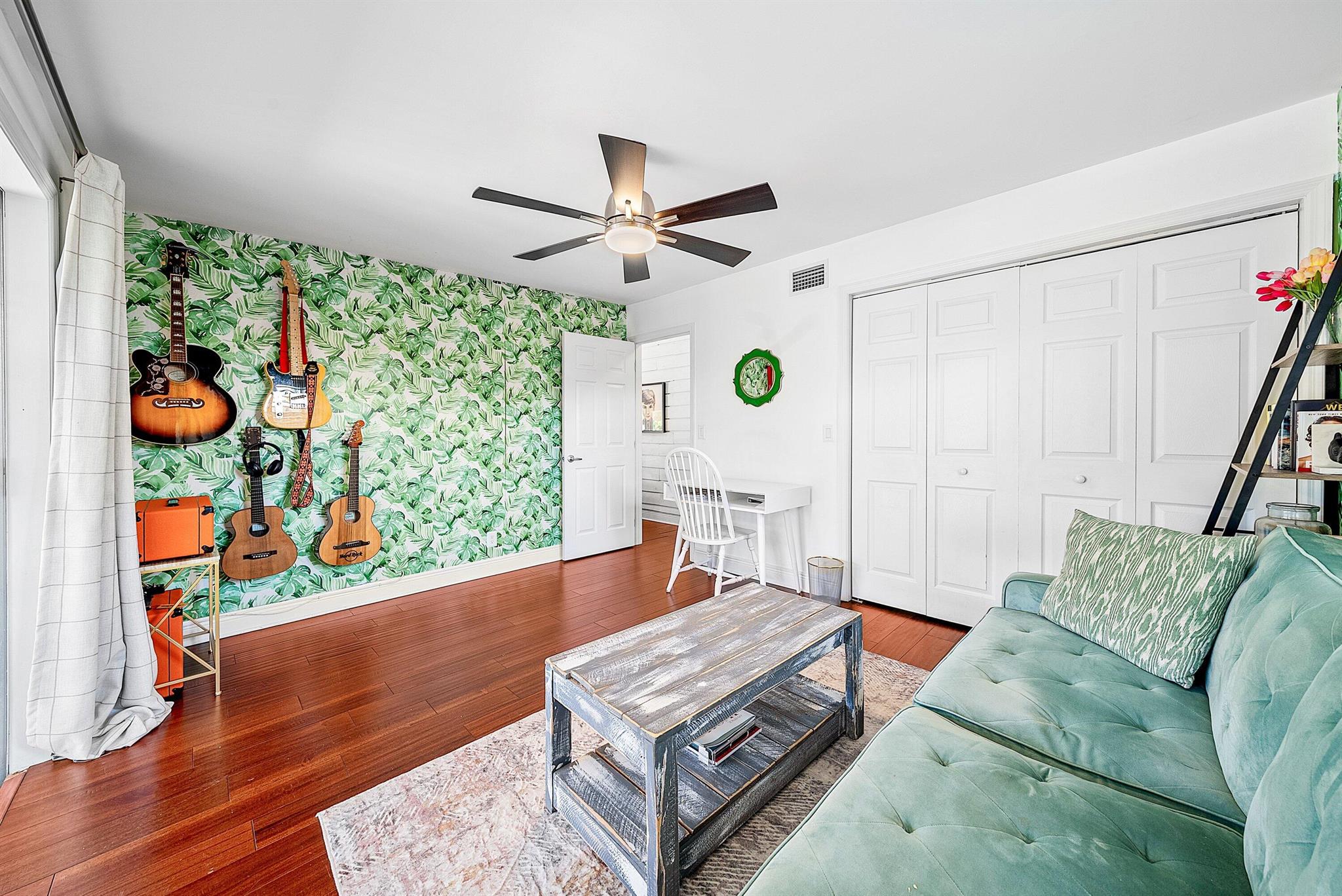 NORTH PALM BEACH VILLAGE - Residential