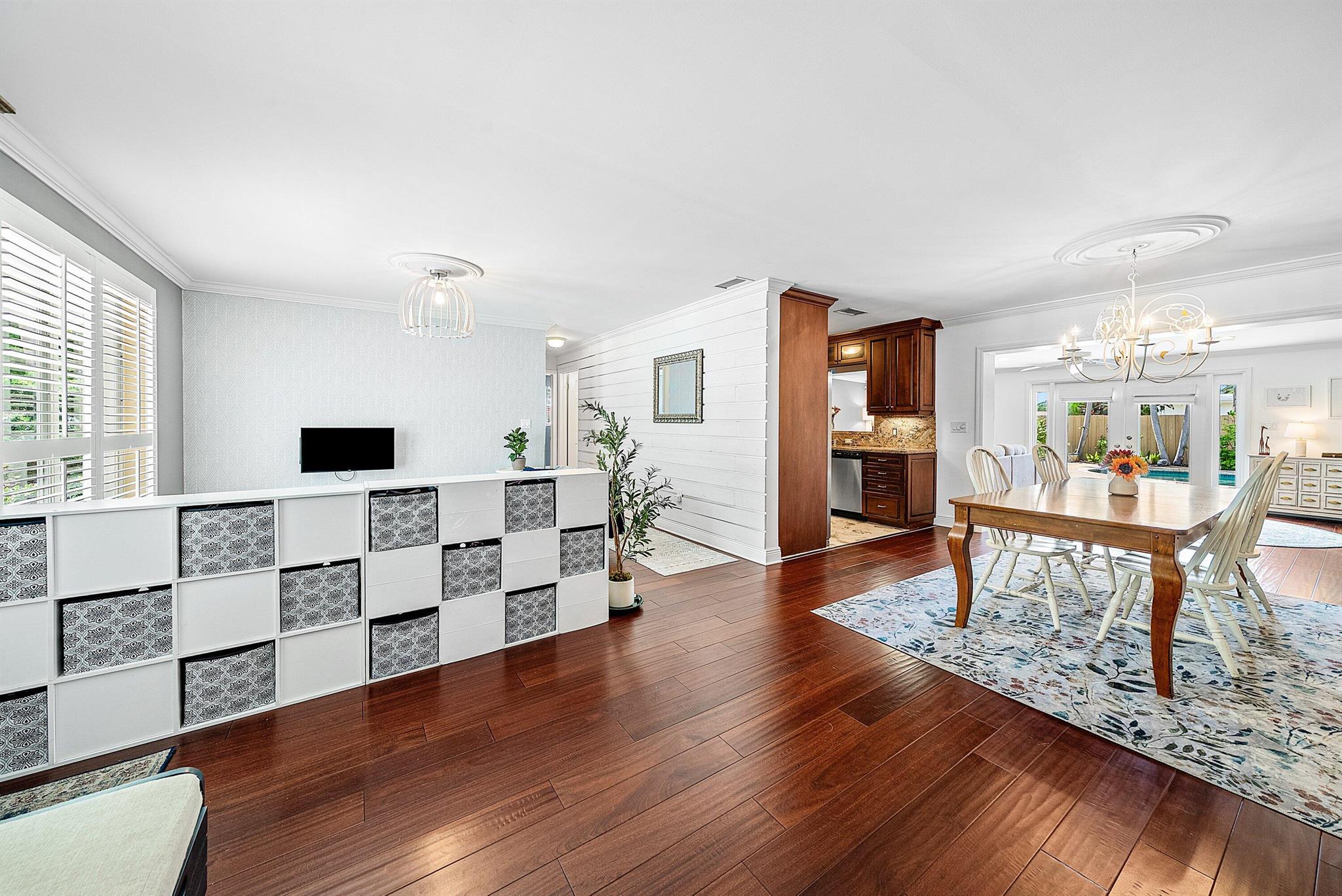 NORTH PALM BEACH VILLAGE - Residential