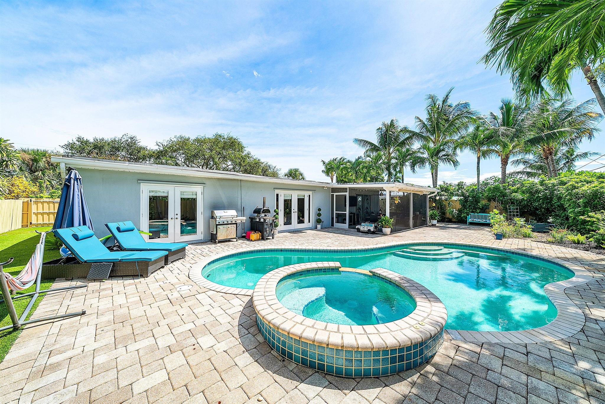 NORTH PALM BEACH VILLAGE - Residential