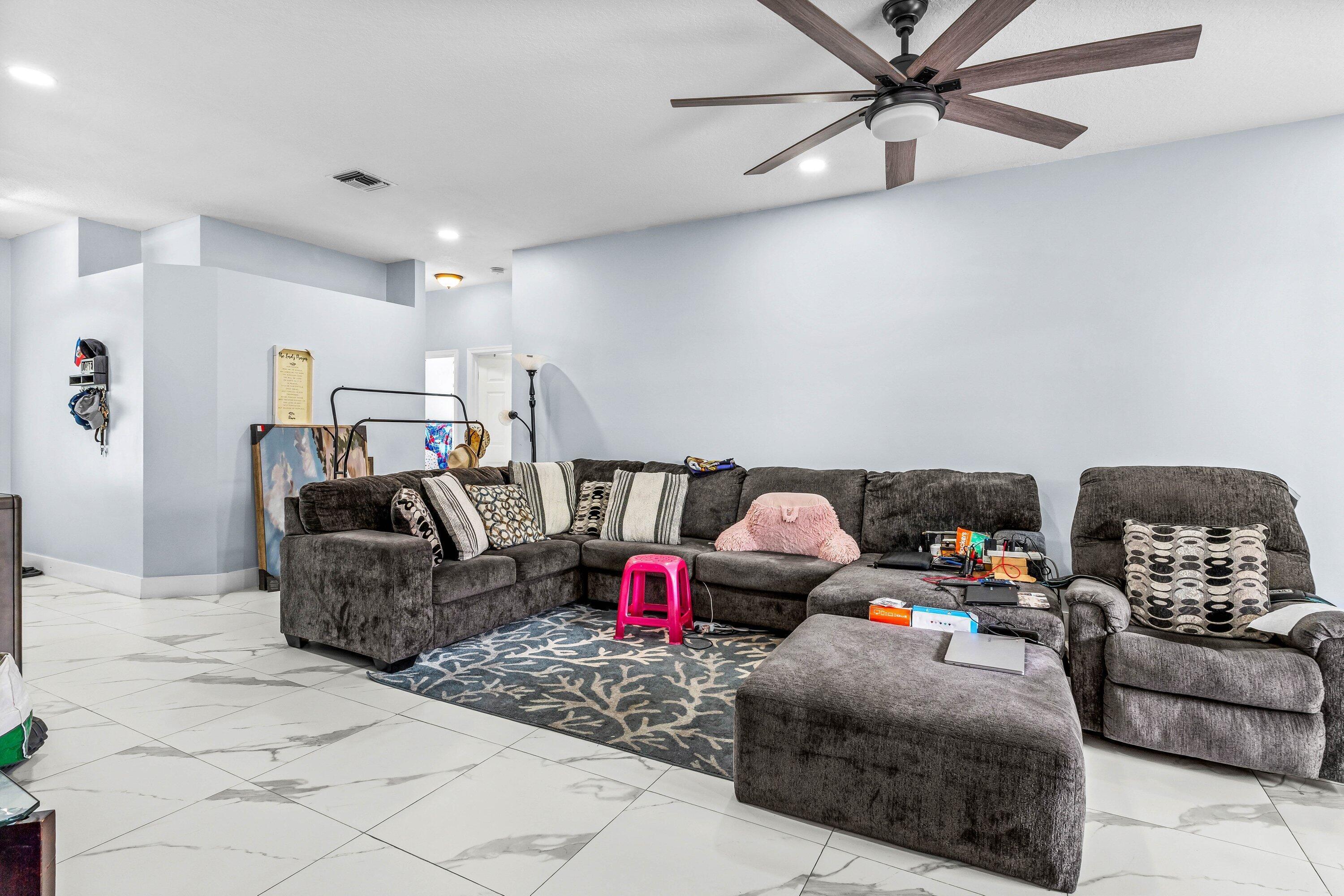 OLIVE TREE PAR 6A - Residential