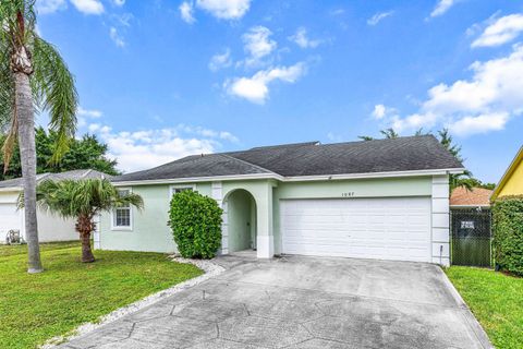 HOME MAX REALTY INTERNATIONAL 1087 Salmon Isle Greenacres FL 33413