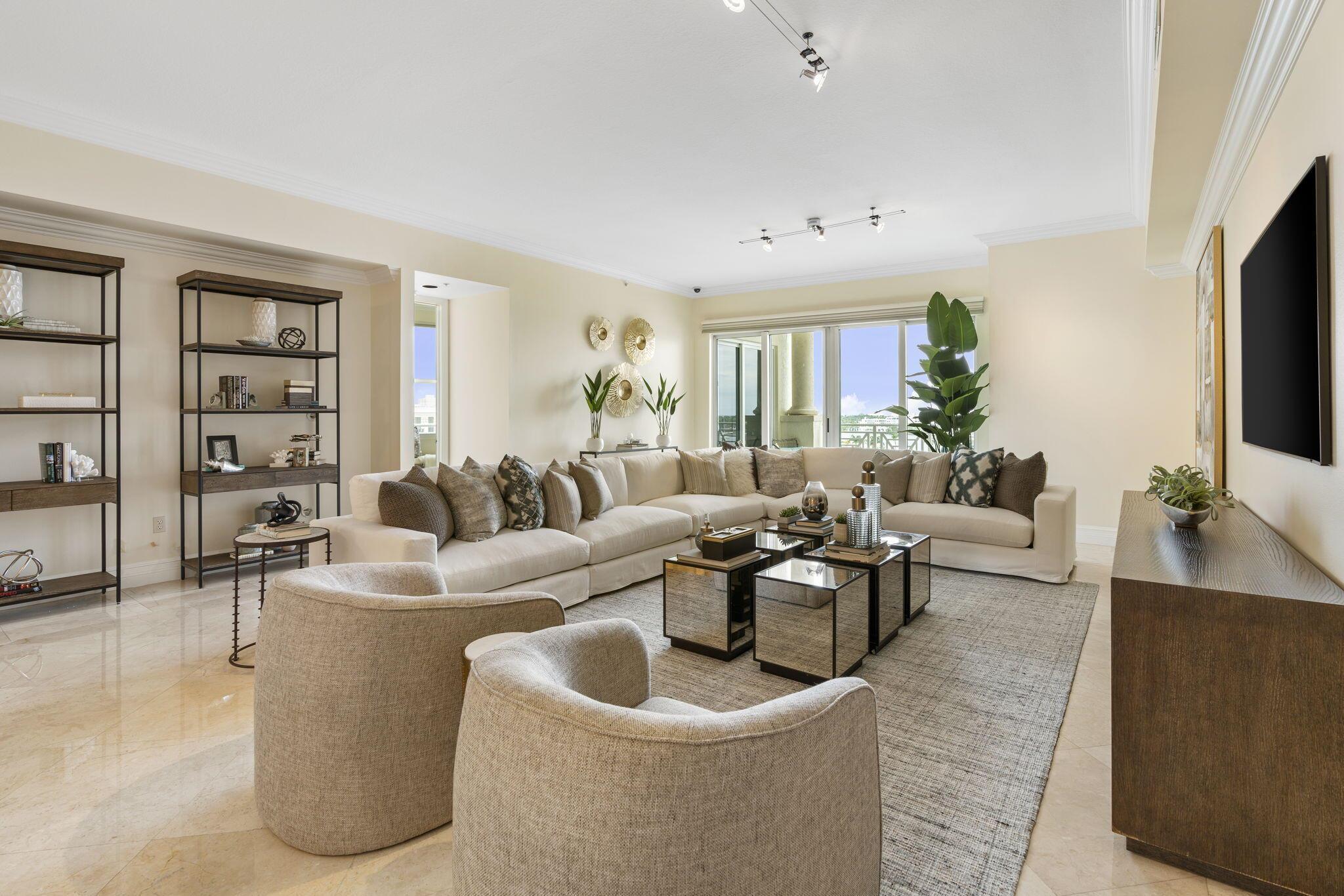 ESPLANADE GRANDE CONDO - Residential