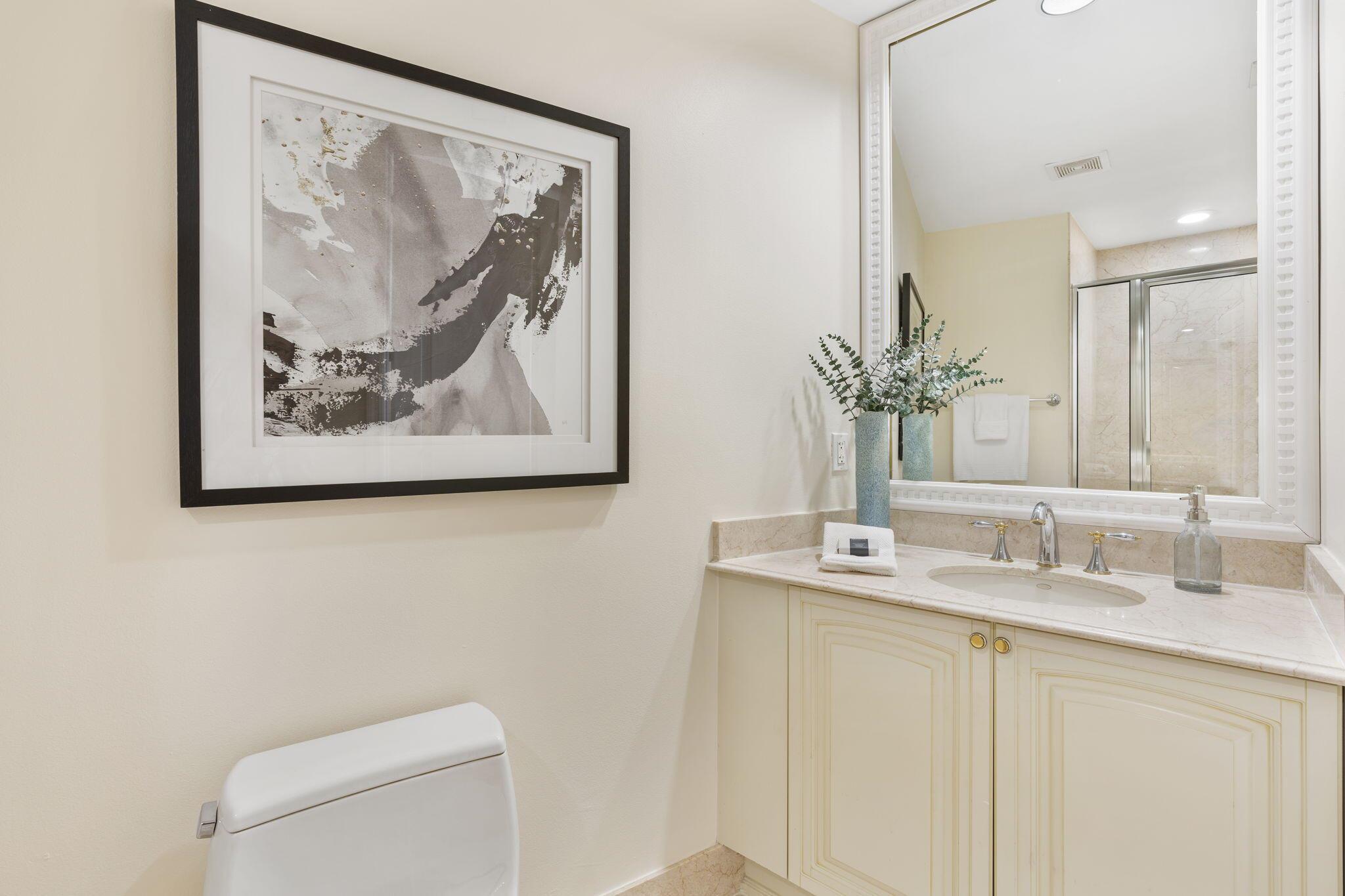 ESPLANADE GRANDE CONDO - Residential