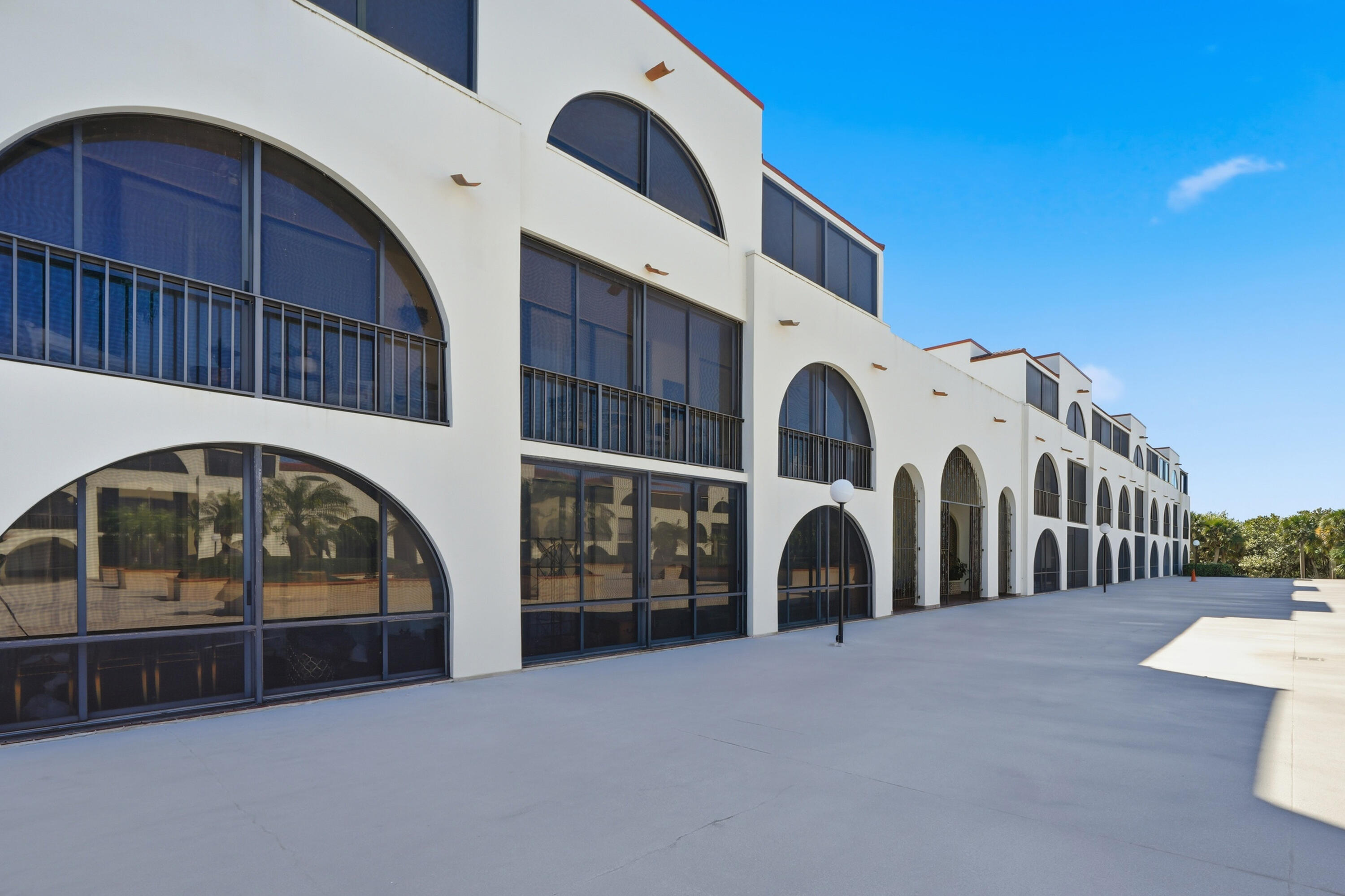 ROBLES DEL MAR (OAKS OF THE SEA) - Residential