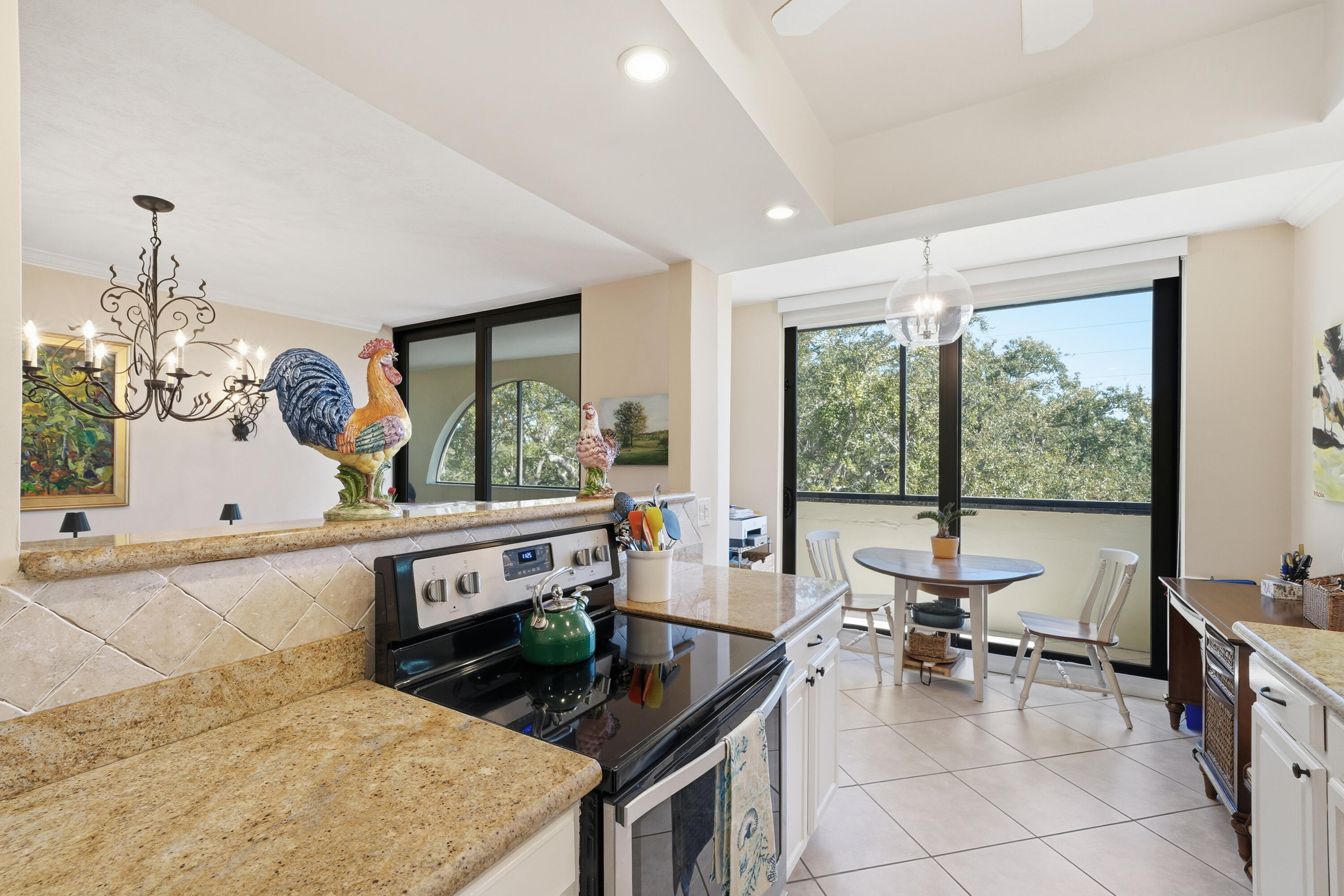 ROBLES DEL MAR (OAKS OF THE SEA) - Residential