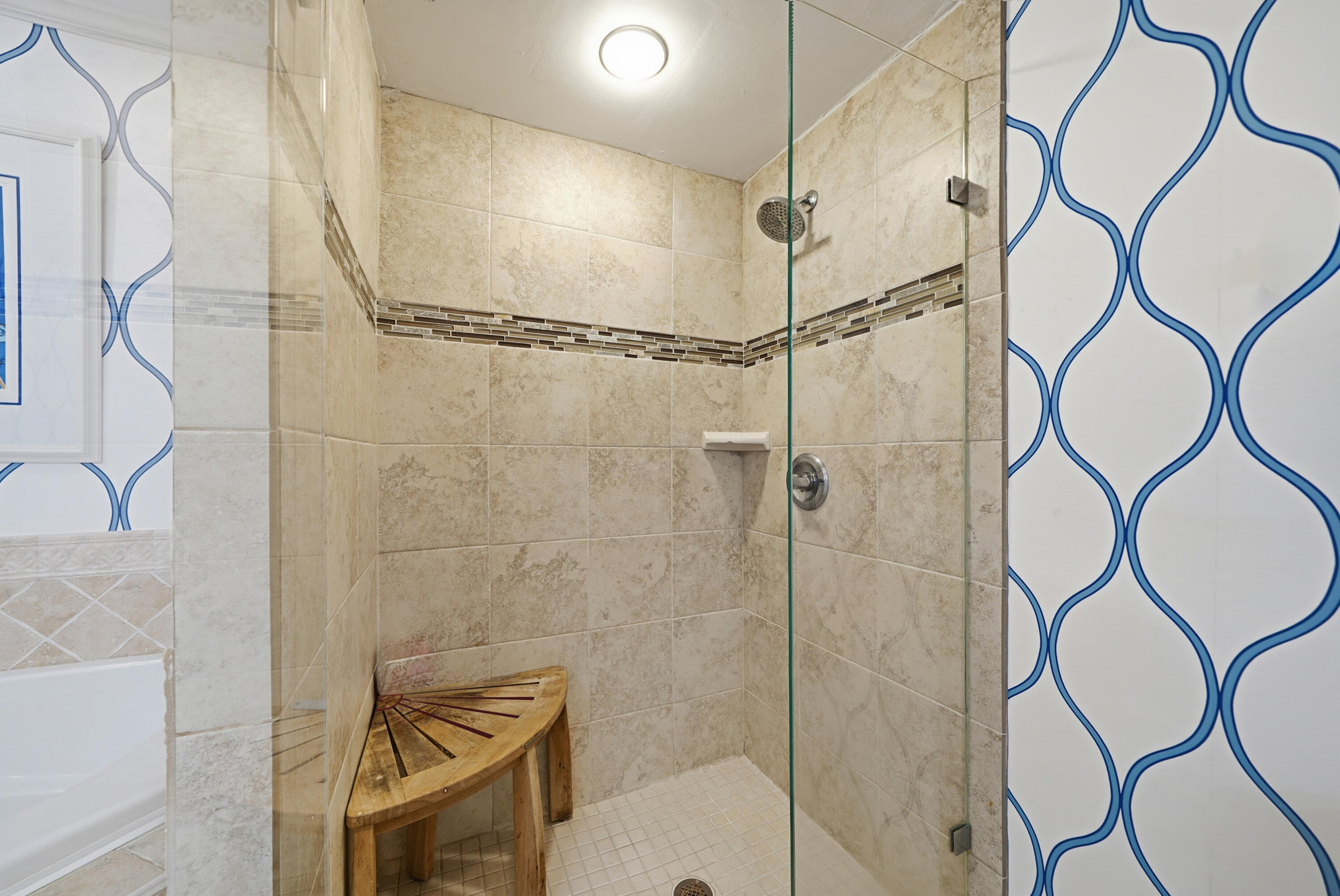 ROBLES DEL MAR (OAKS OF THE SEA) - Residential