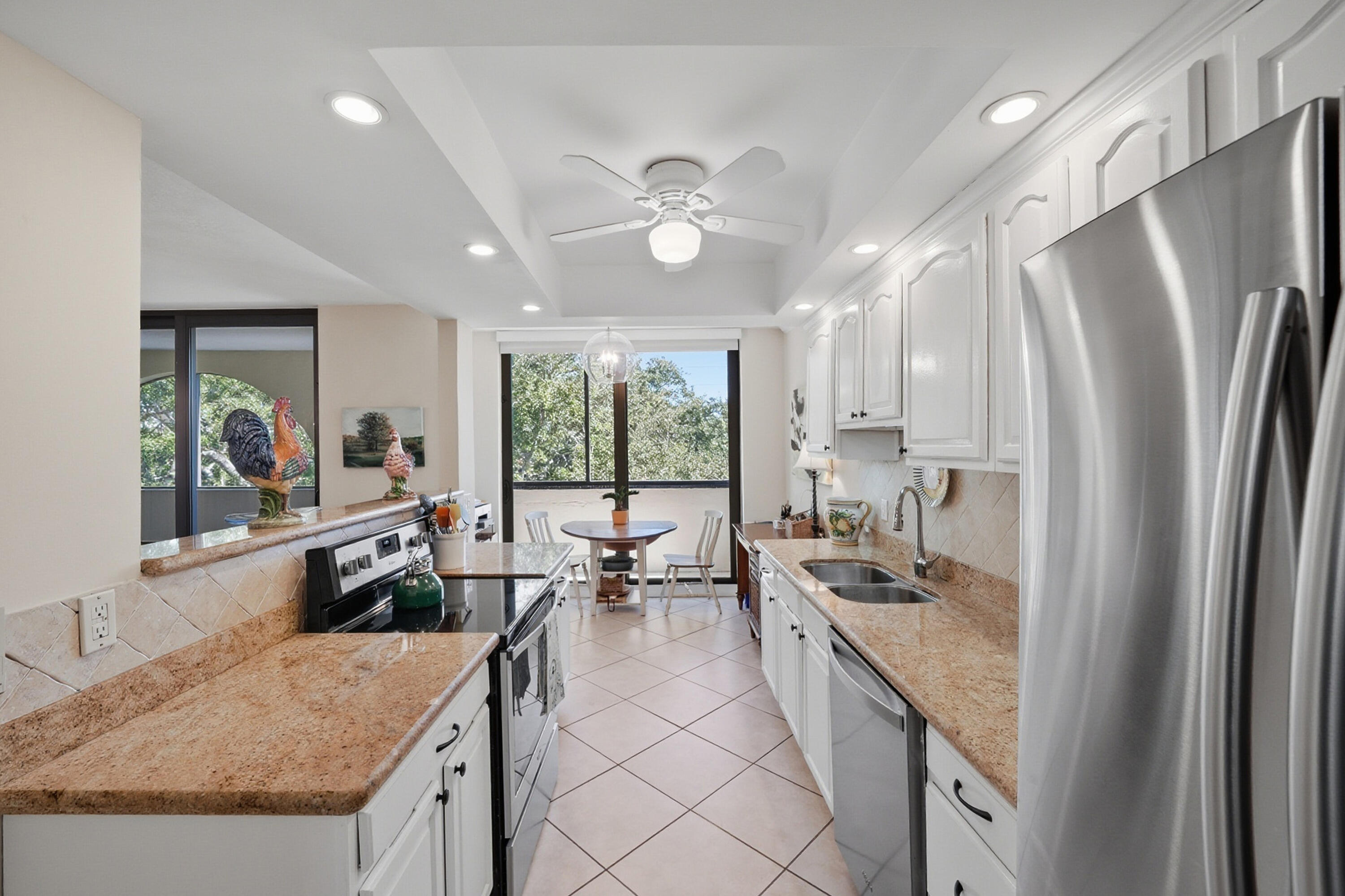 ROBLES DEL MAR (OAKS OF THE SEA) - Residential